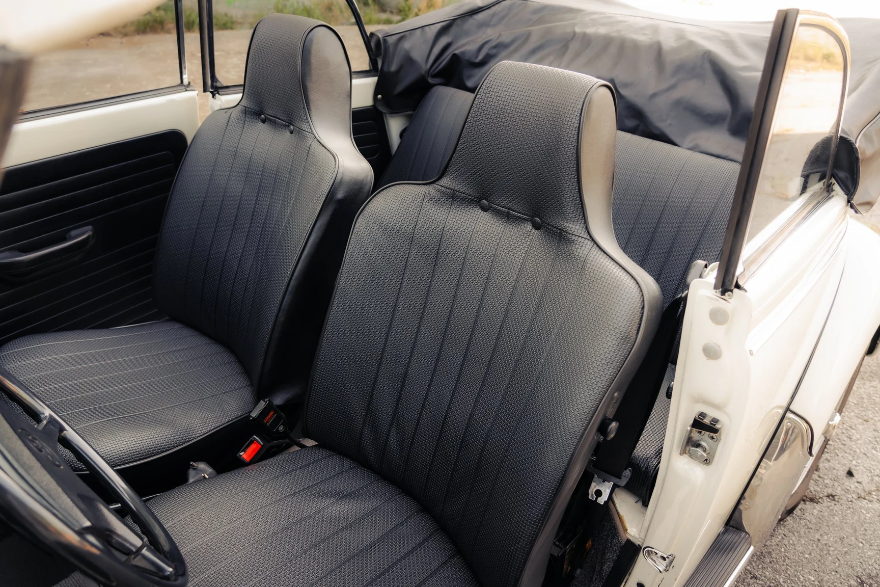 Interiörbild 1972 Volkswagen 1302 S Cabriolet (10)