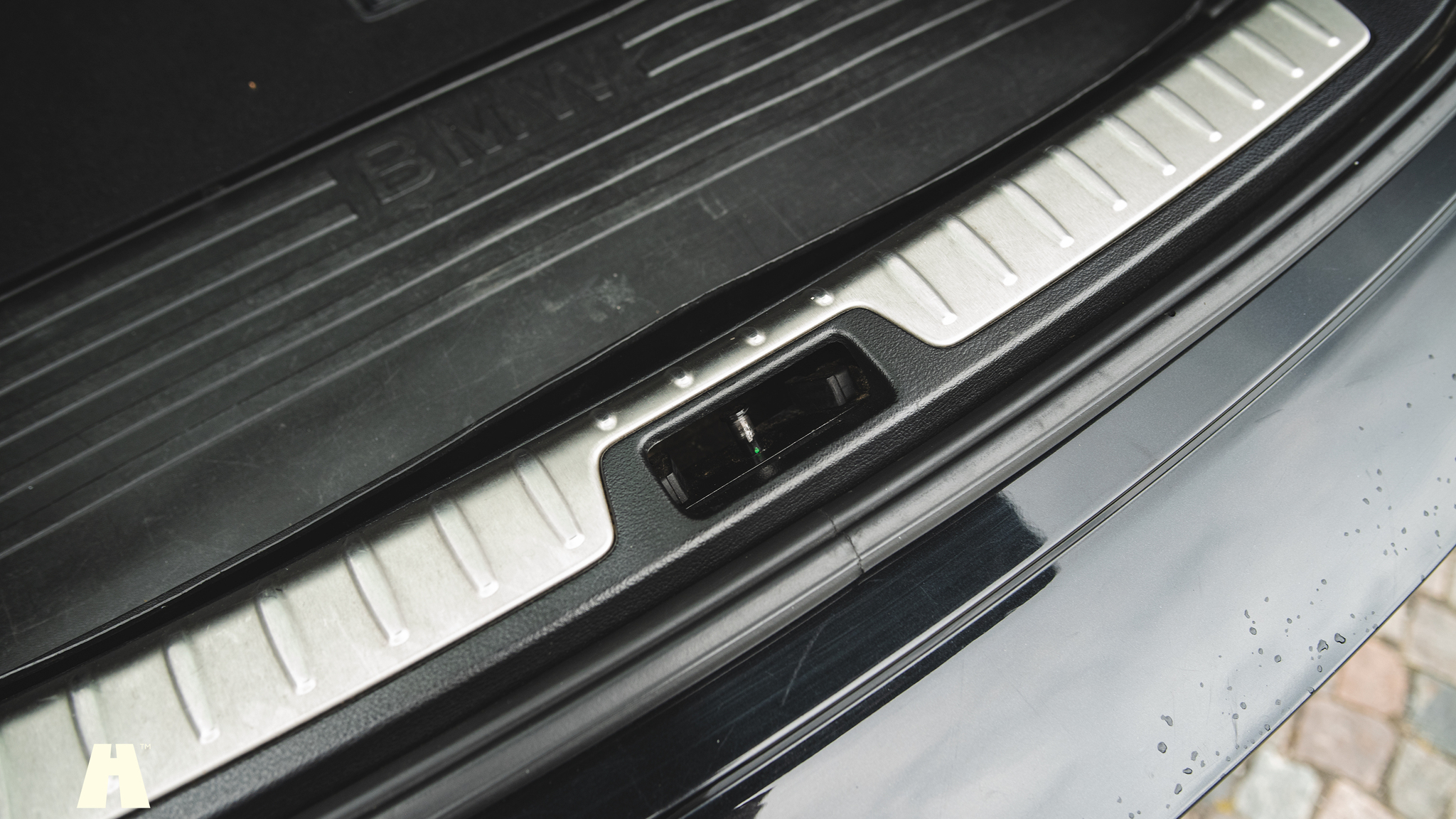 Innenraumfoto von 2010 BMW X6 M Ferrita 555HK (77)