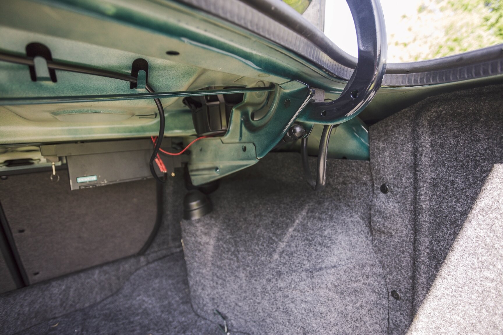 Interior image of 1991 Lotus Omega