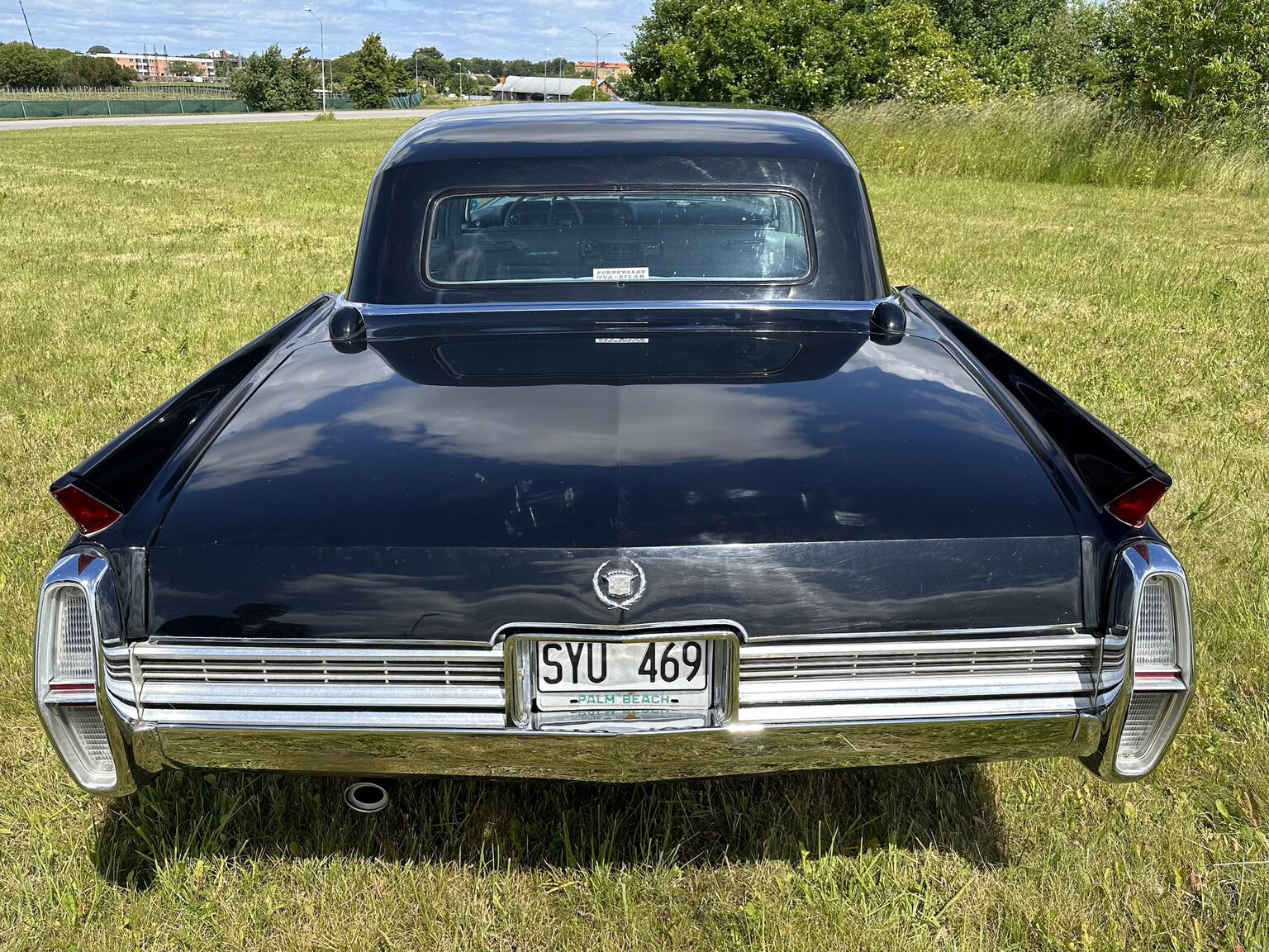 Exteriörbild på 1964 Cadillac Fleetwood Seventy-Five Limousine (47)