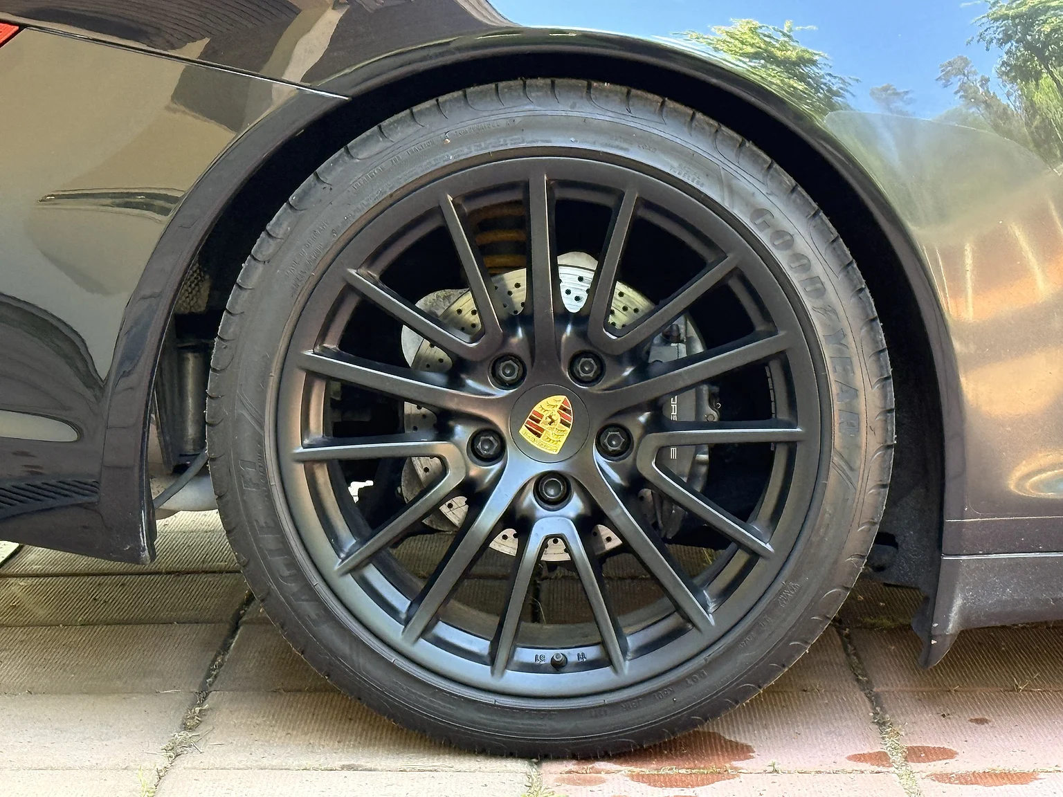 Exteriörbild på 2008 Porsche 911 Carrera 4 (8)