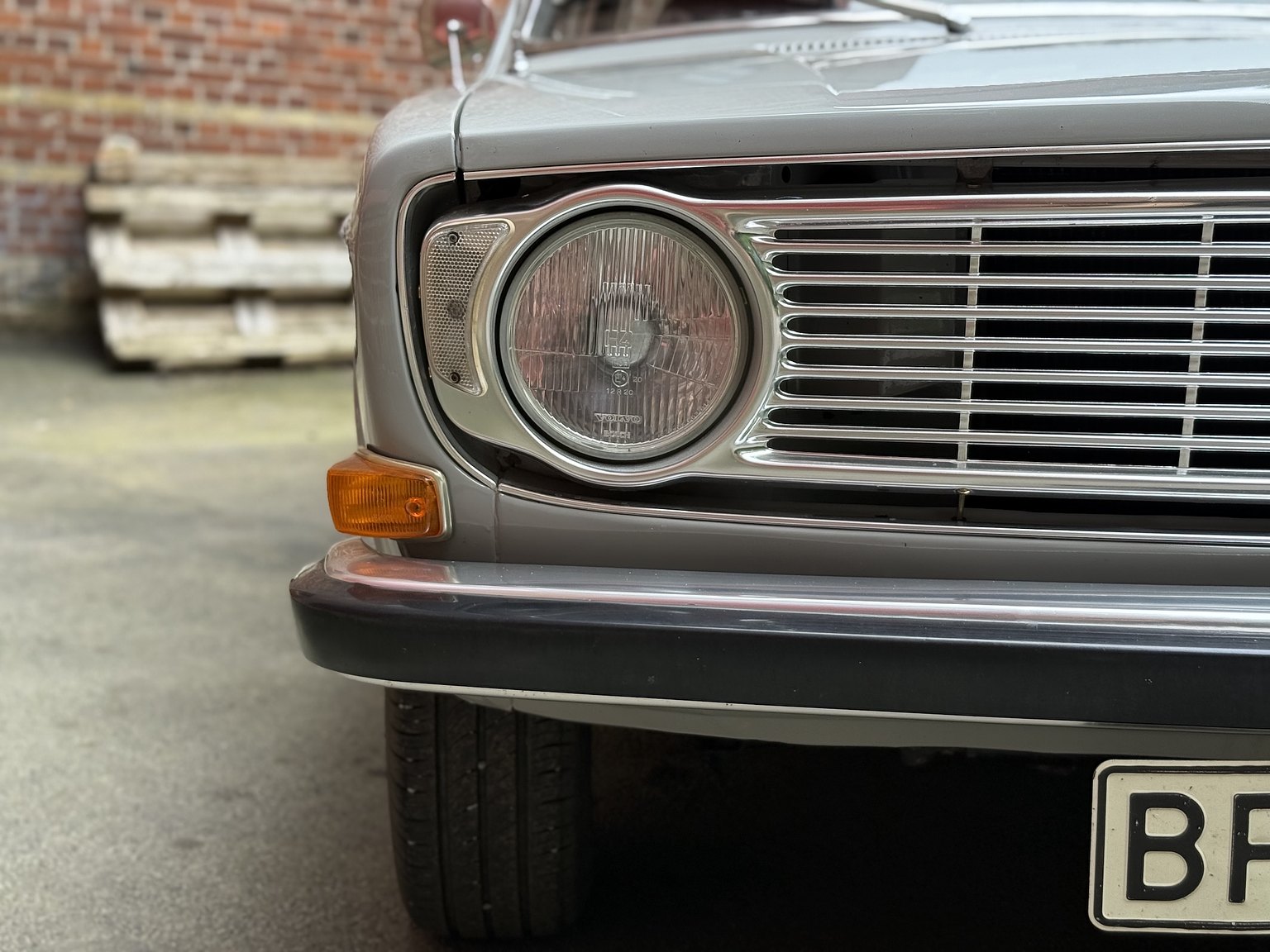 Exterior image of 1970 Volvo 142 Automatic