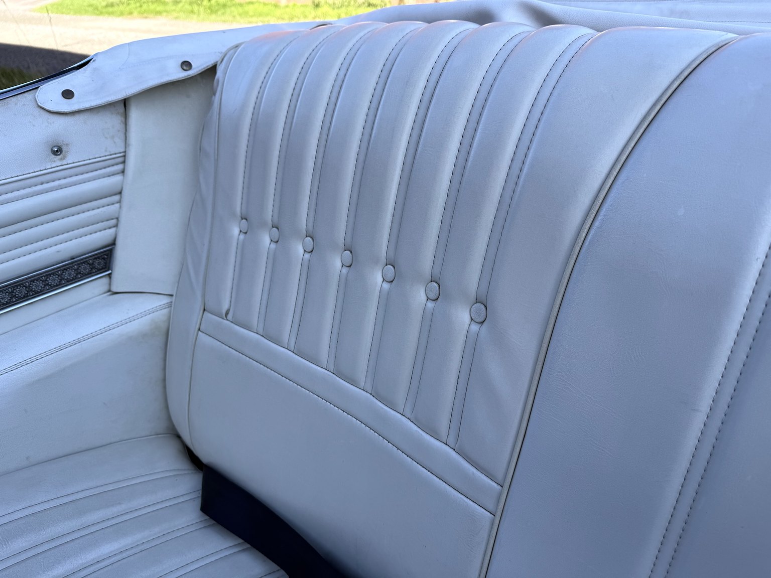 Interiörbild 1975 Oldsmobile Delta 88