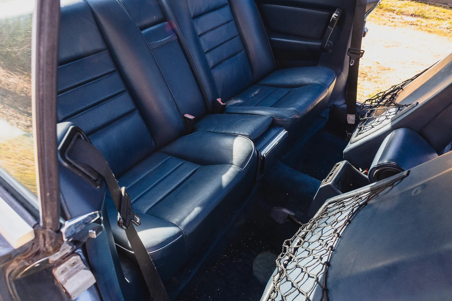 Innenraumfoto von 1986 Mercedes-Benz 560 SEC  (33)