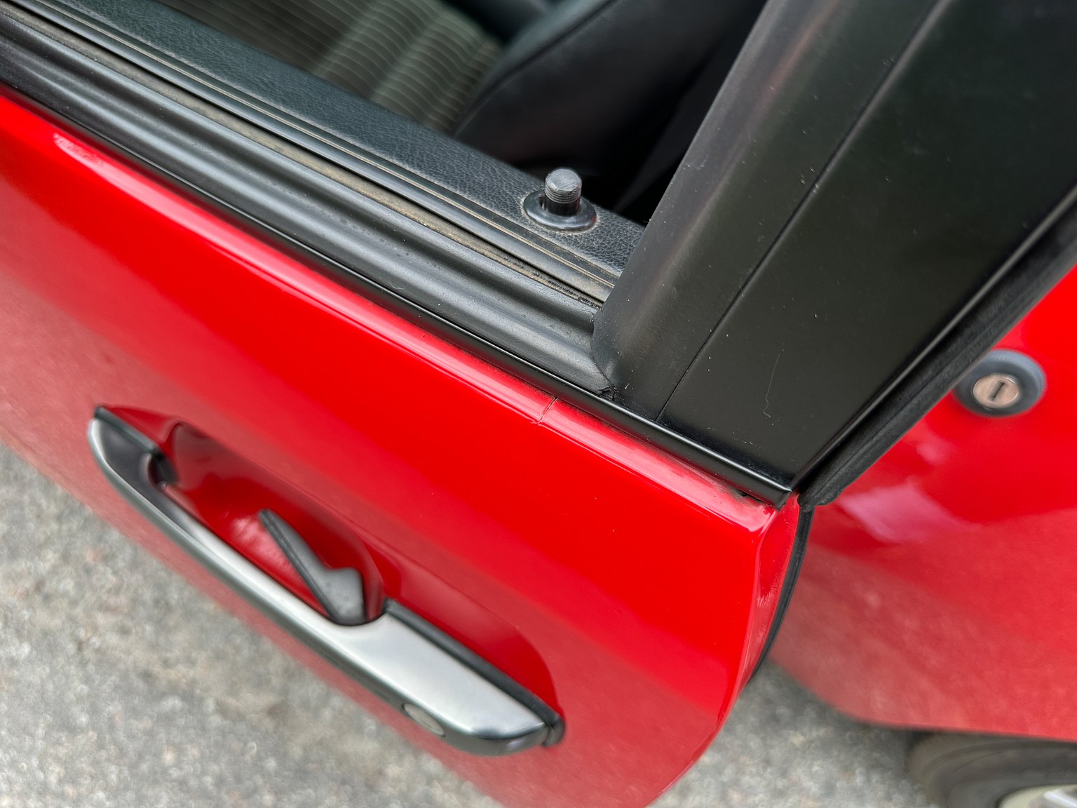 Exterior image of 1988 Porsche 944