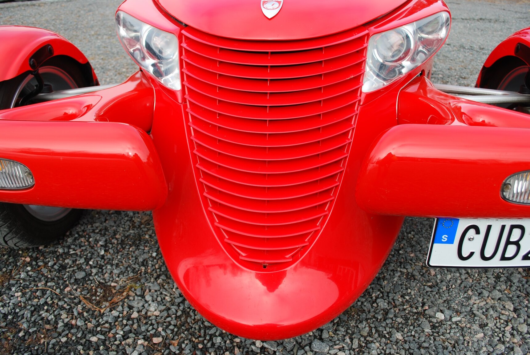 Exterior image of 1999 Plymouth Prowler