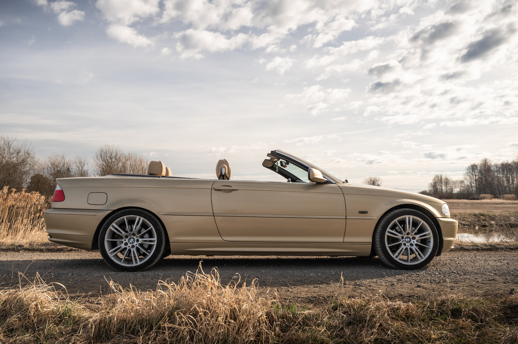 Exteriörbild på 2001 BMW 330Ci
