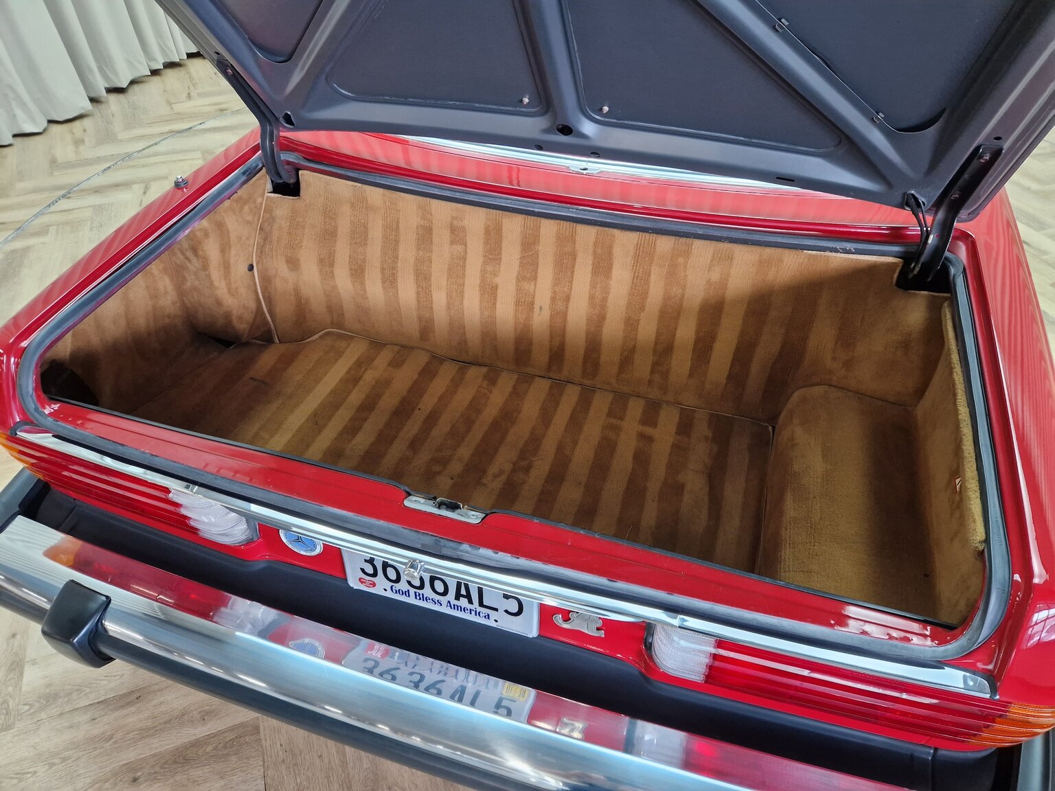 Interiörbild Mercedes-Benz 560SL