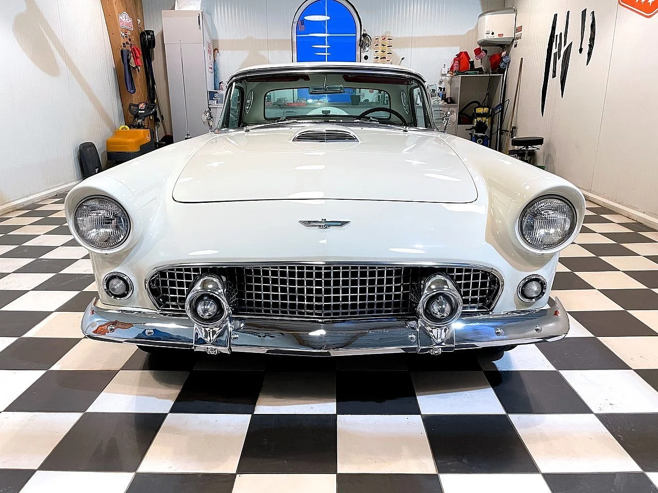 Bild von 1956 Ford Thunderbird (7)