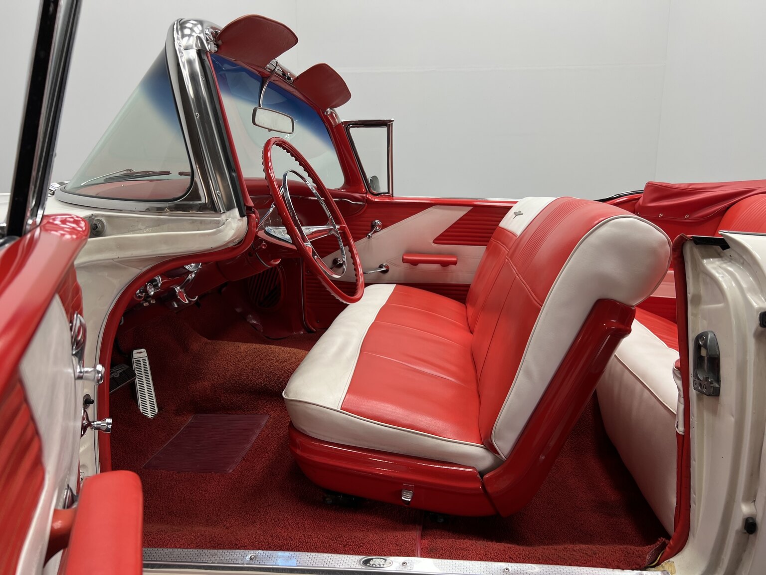 Interiörbild 1958 Pontiac Chieftain