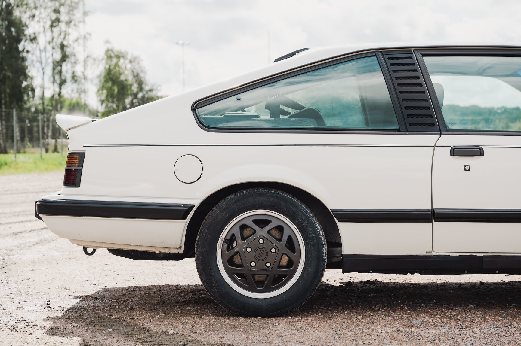 Exterior image of 1986 Opel Monza GSE