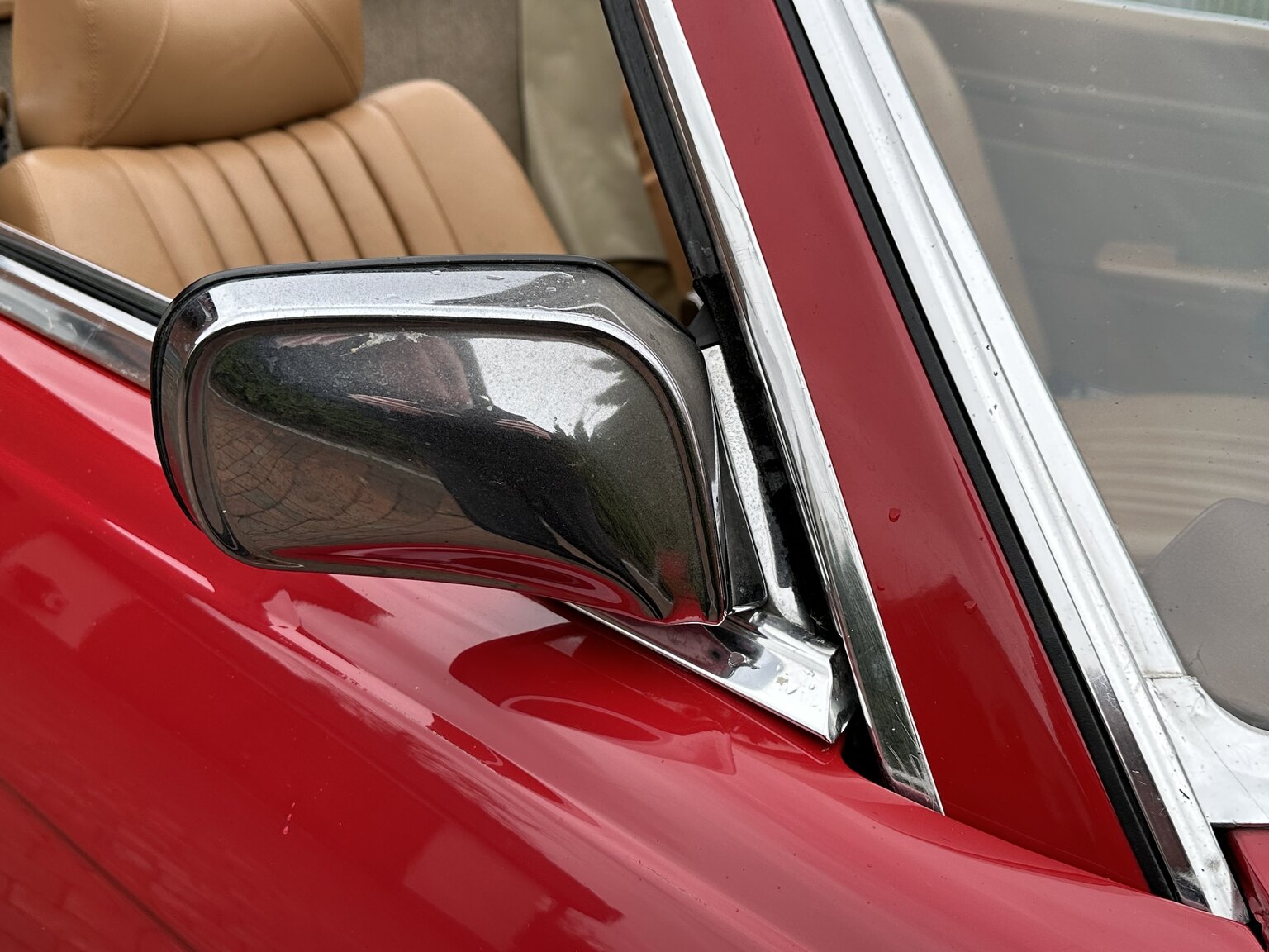 Exteriörbild på 1973 Mercedes-Benz 450 SL