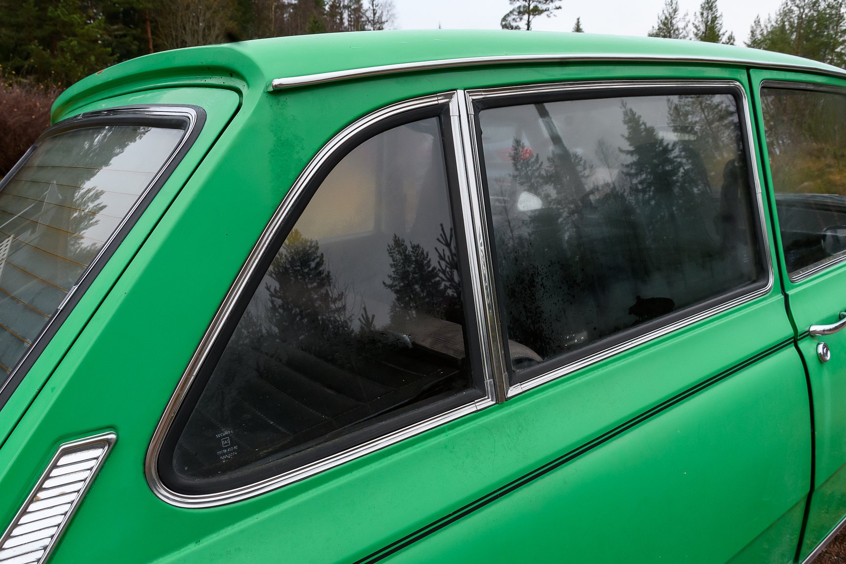 Exteriörbild på 1974 DAF 6633 - NO RESERVE