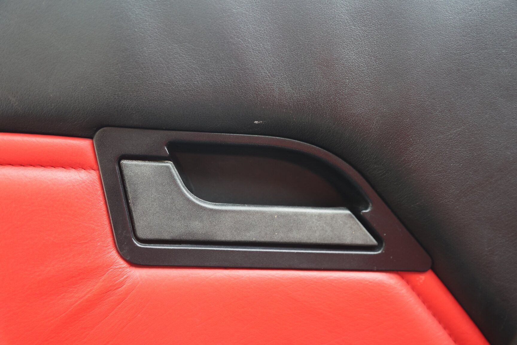 Interior image of 1981 Porsche 928 S