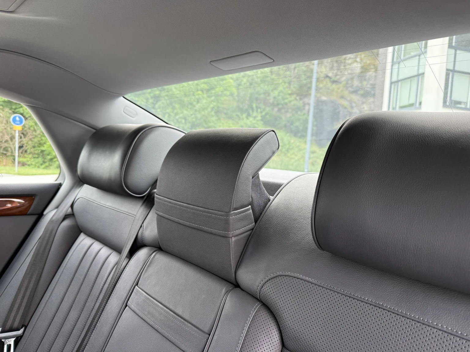 Interior image of 2013 Volkswagen Phaeton 3.0 TDI (52)