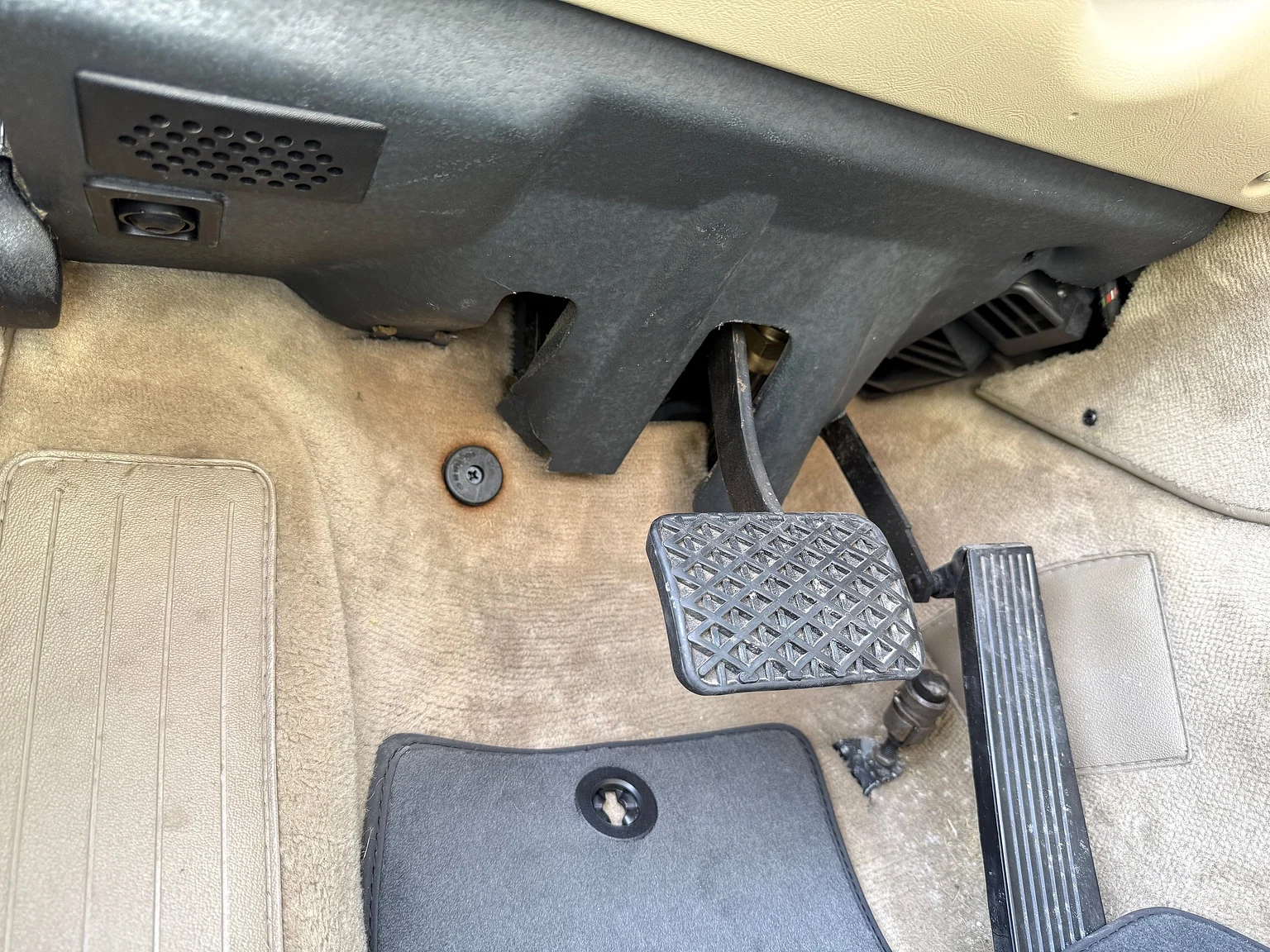 Interior image of 1985 BMW 635 CSiA (E24) (78)