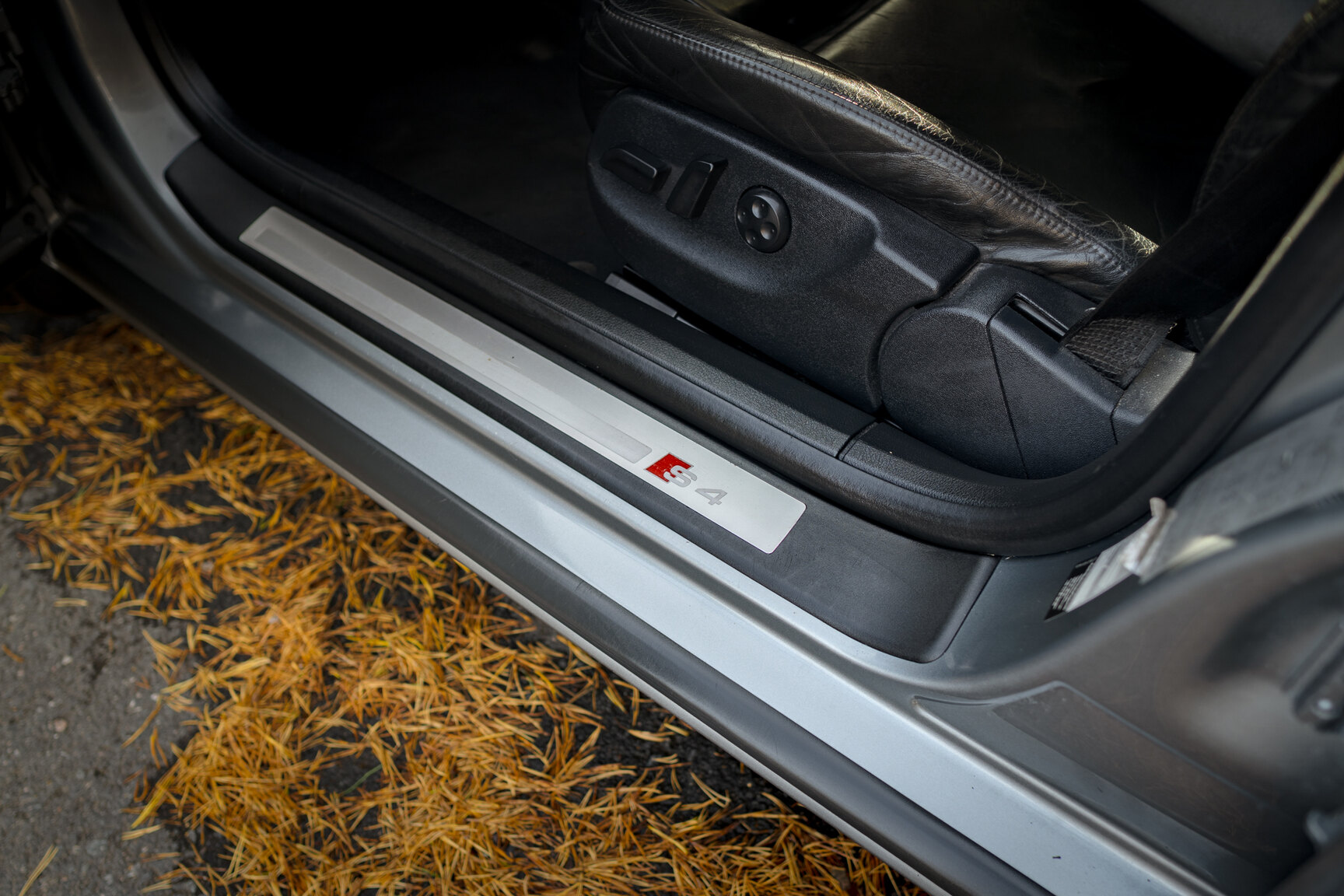 Innenraumfoto von 2005 Audi S4 Avant (5)