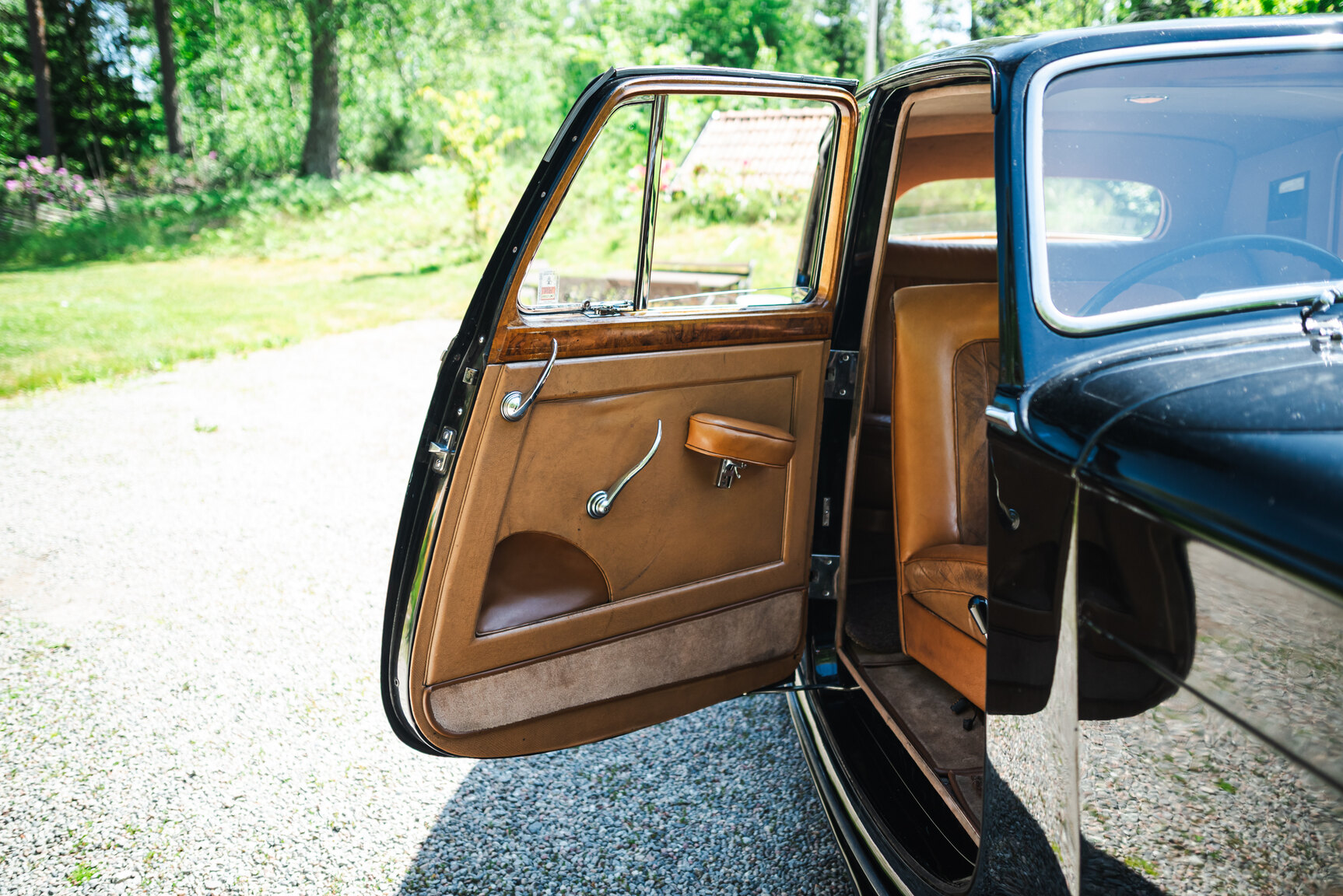 Interior image of 1950 Bentley 4 1/4 Litre