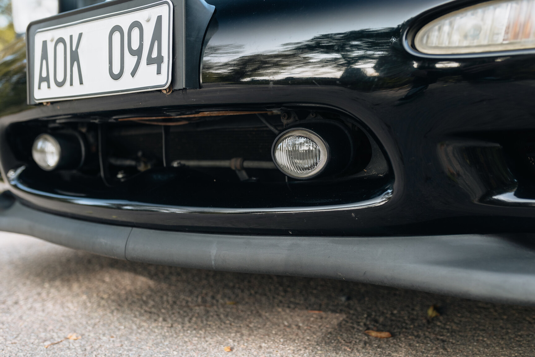 Exterior image of 1994 Mazda RX7 (54)