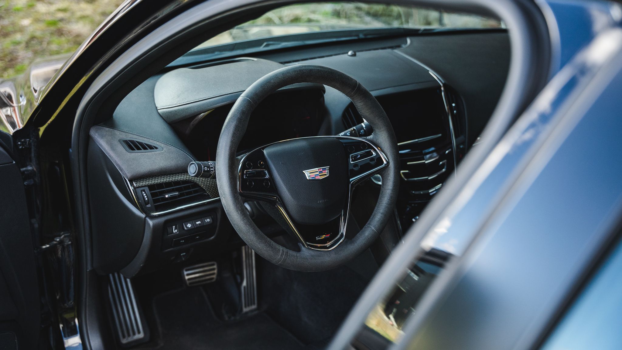 Interiörbild 2016 Cadillac ATS-V (2)