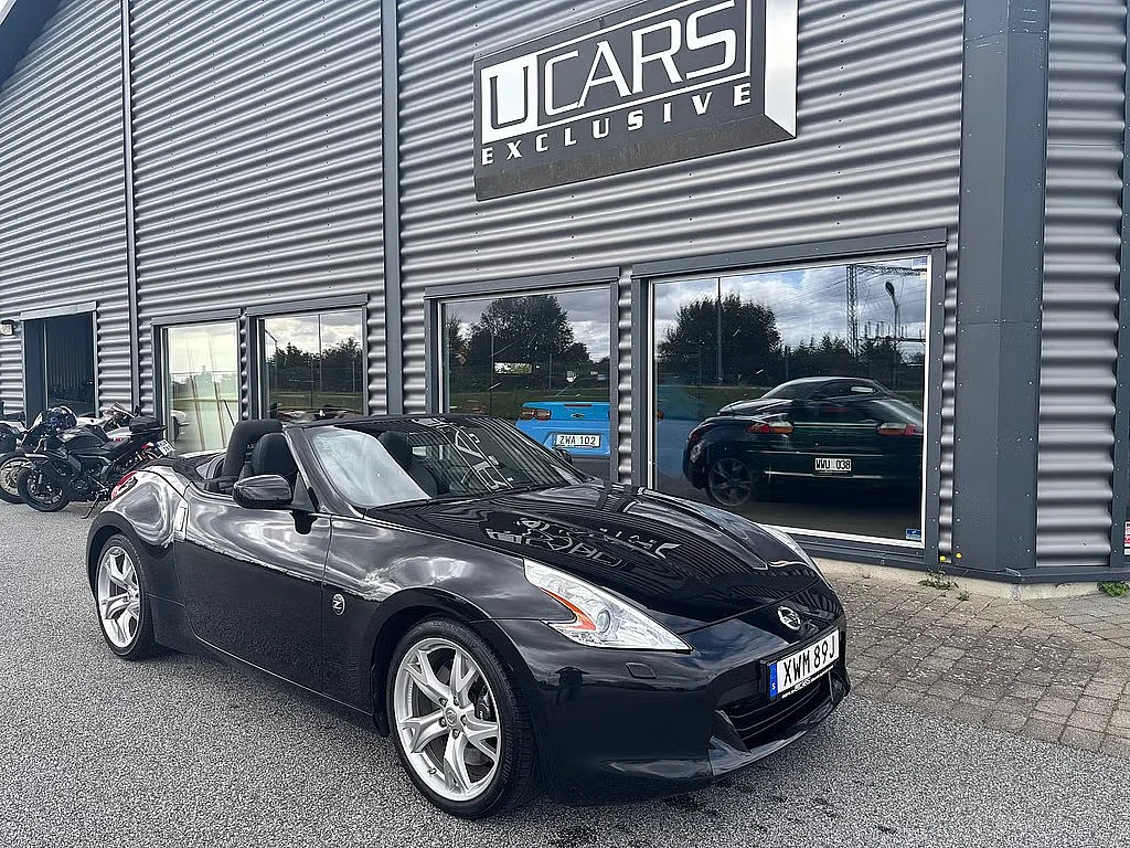 Exterior image of 2012 Nissan 370Z Roadster 3.7 V6 Automatic (1)