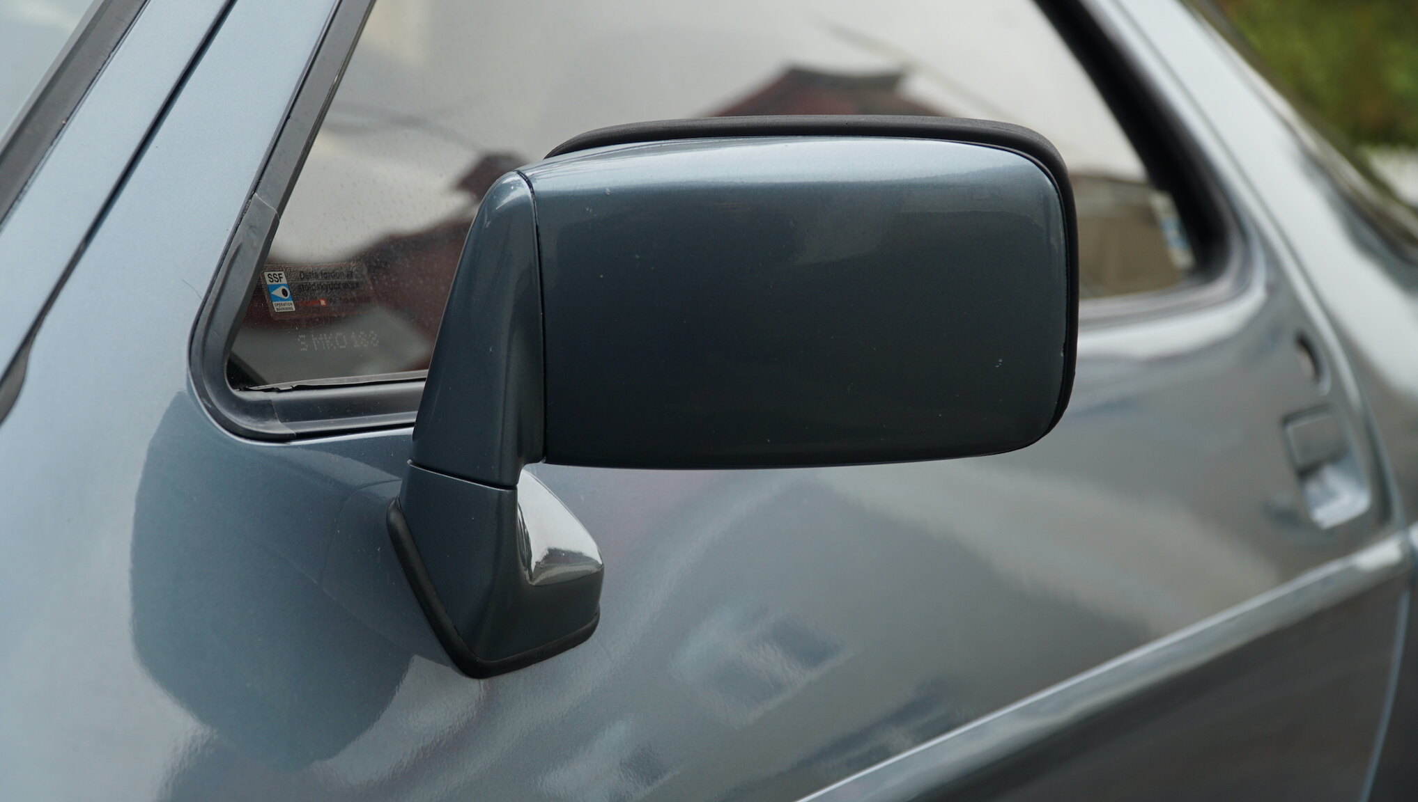 Exteriörbild på 1983 Porsche 928S (74)