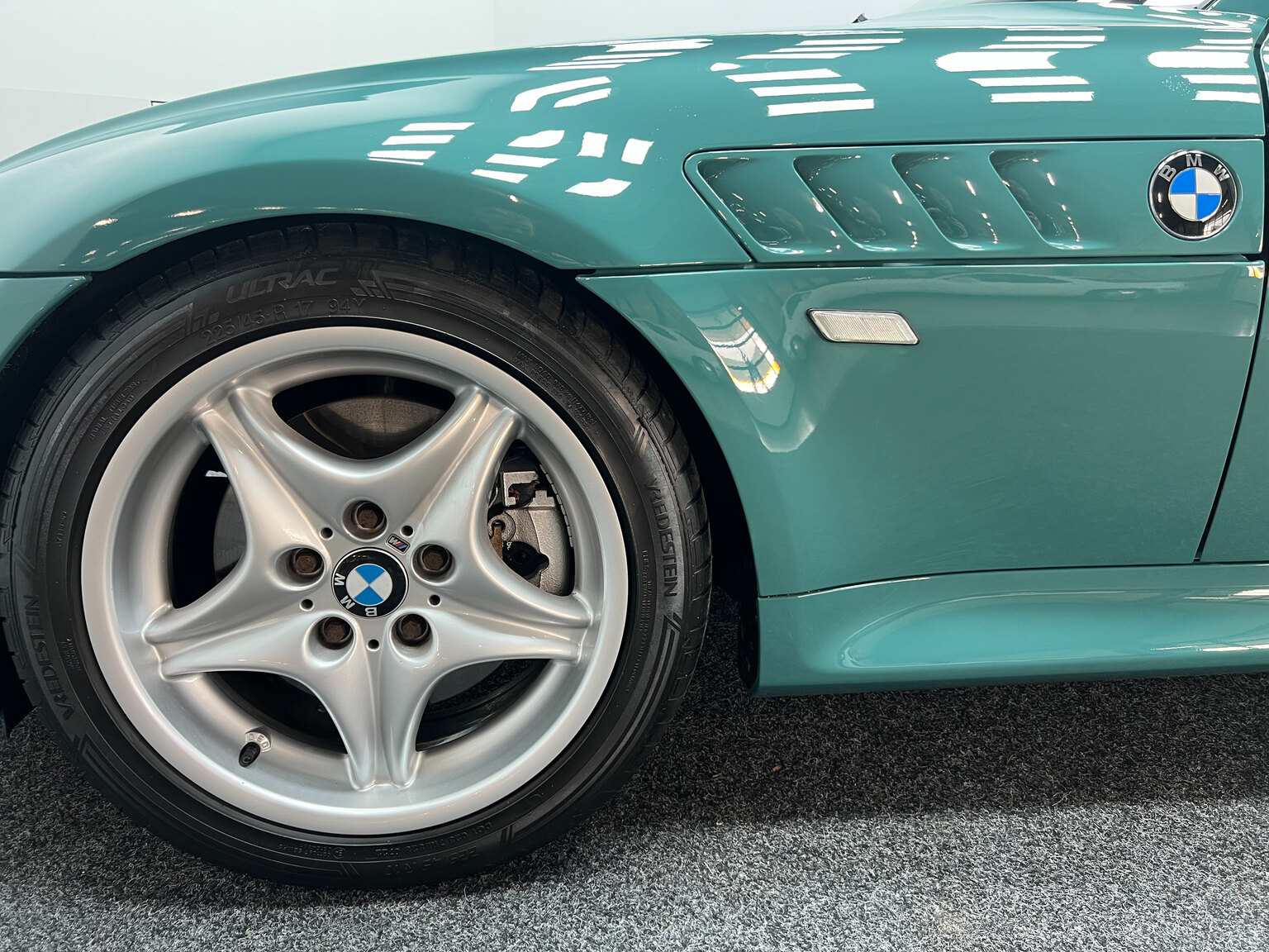 Aussenfoto 2000 BMW Z3 Coupé 3.0