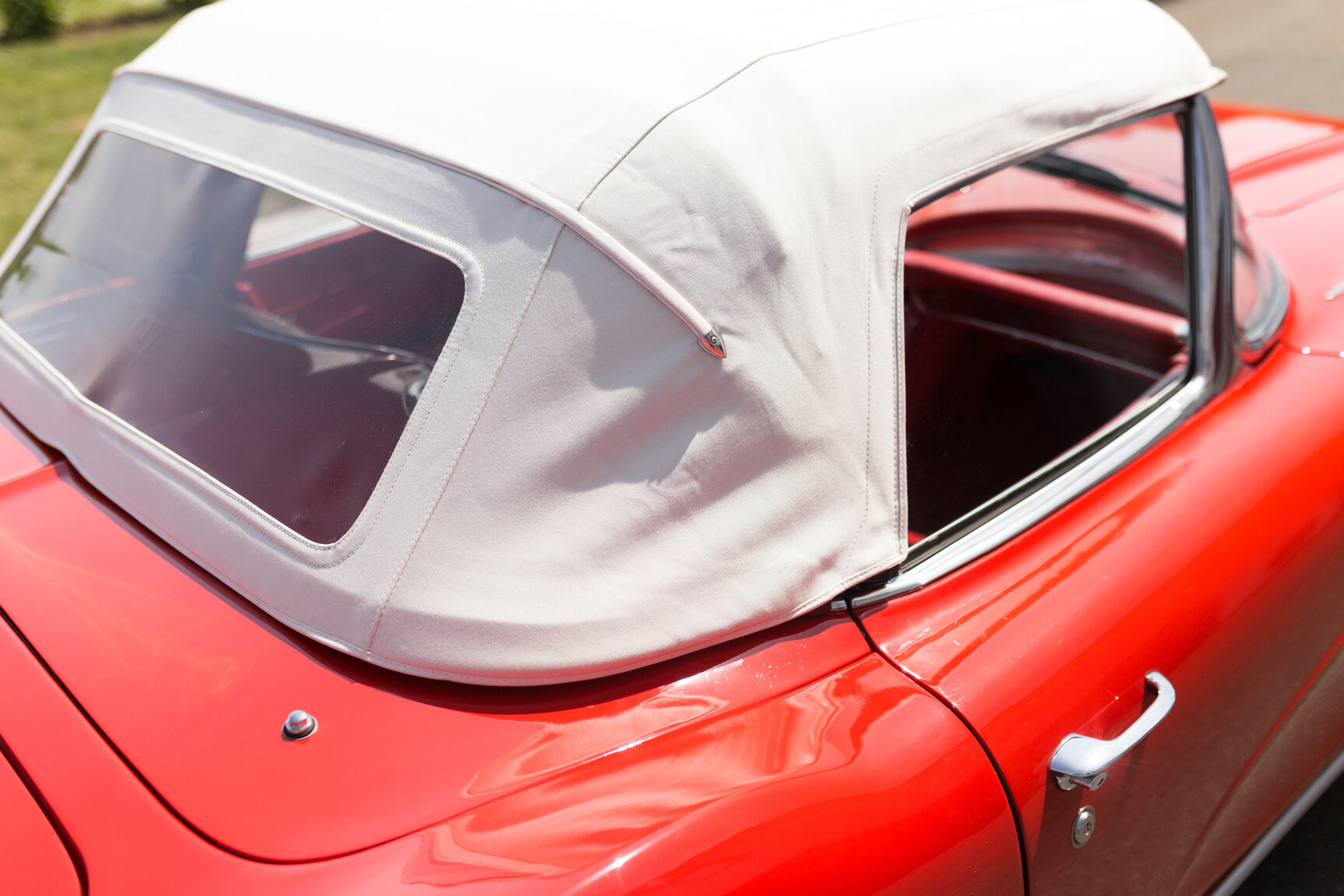 Exterior image of 1962 Corvette C1