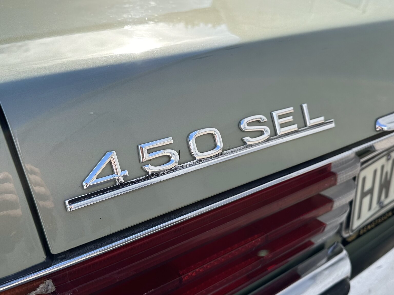 Exterior image of 1975 Mercedes Benz 450 SEL (41)