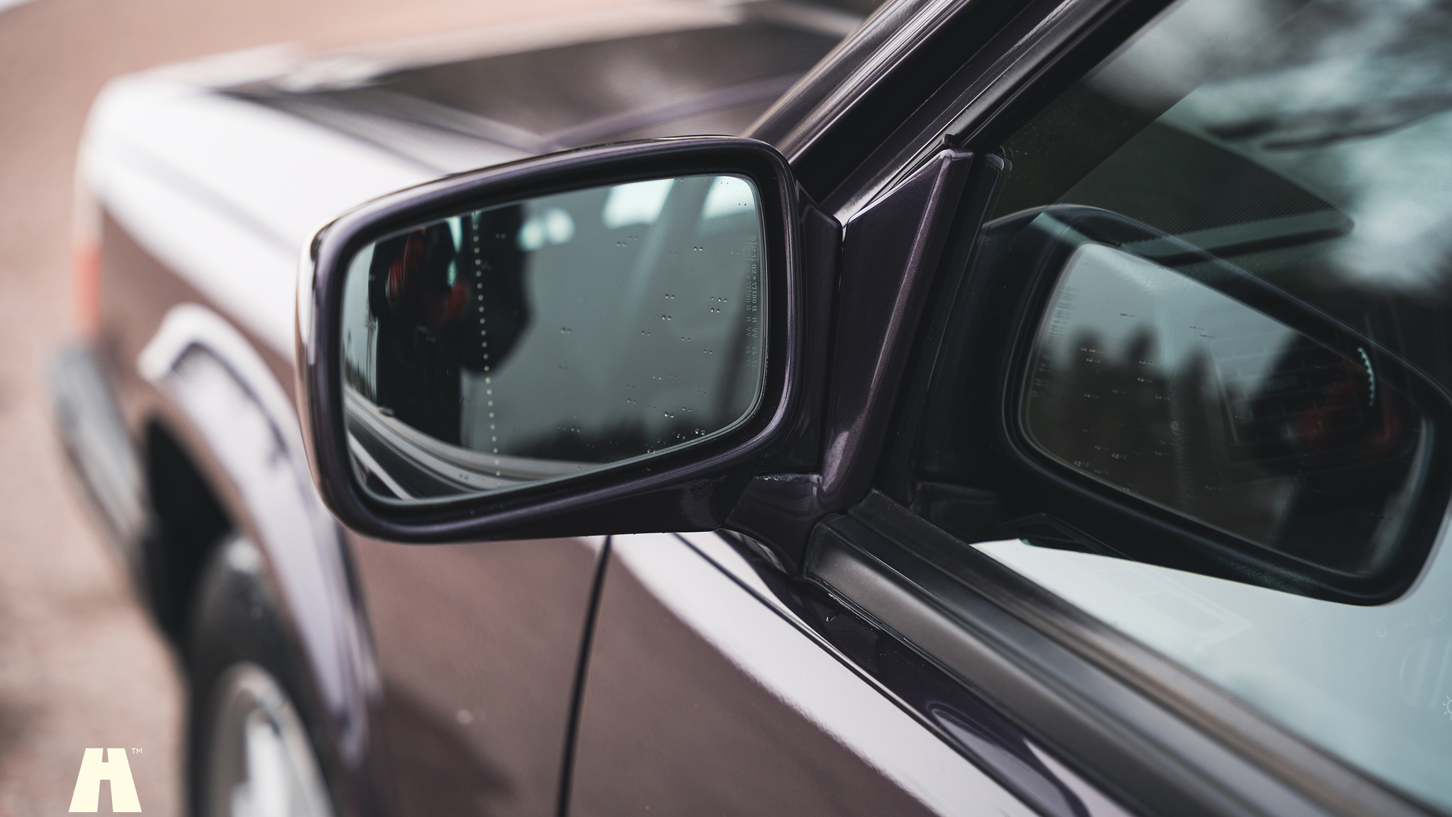 Exterior image of 1995 Volvo 940 SE