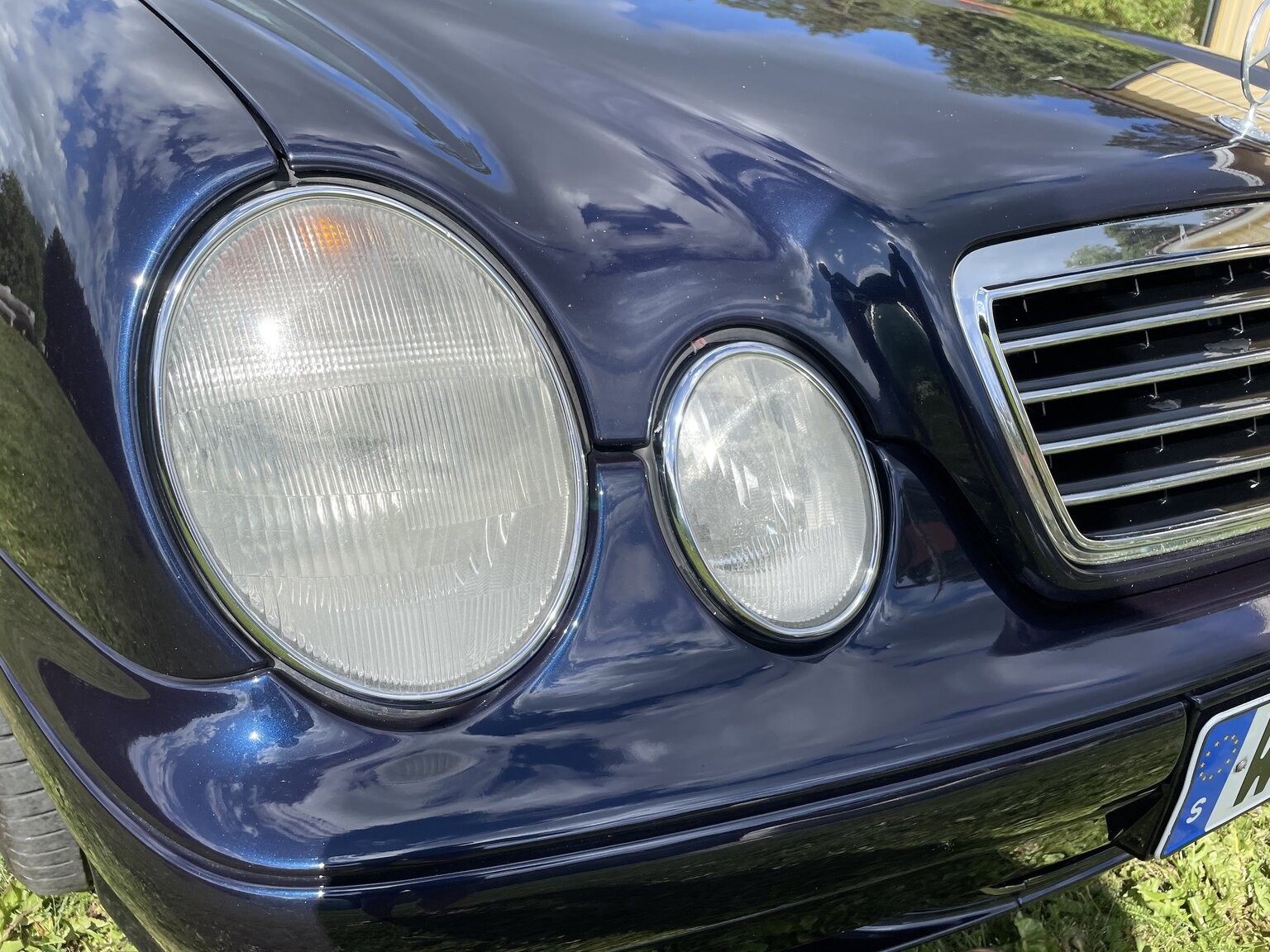 Exteriörbild på 2001 Mercedes-Benz CLK 230 Kompressor