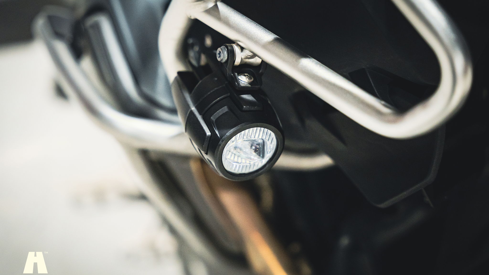 Exterior image of 2017 BMW R 1200 GSA (28)