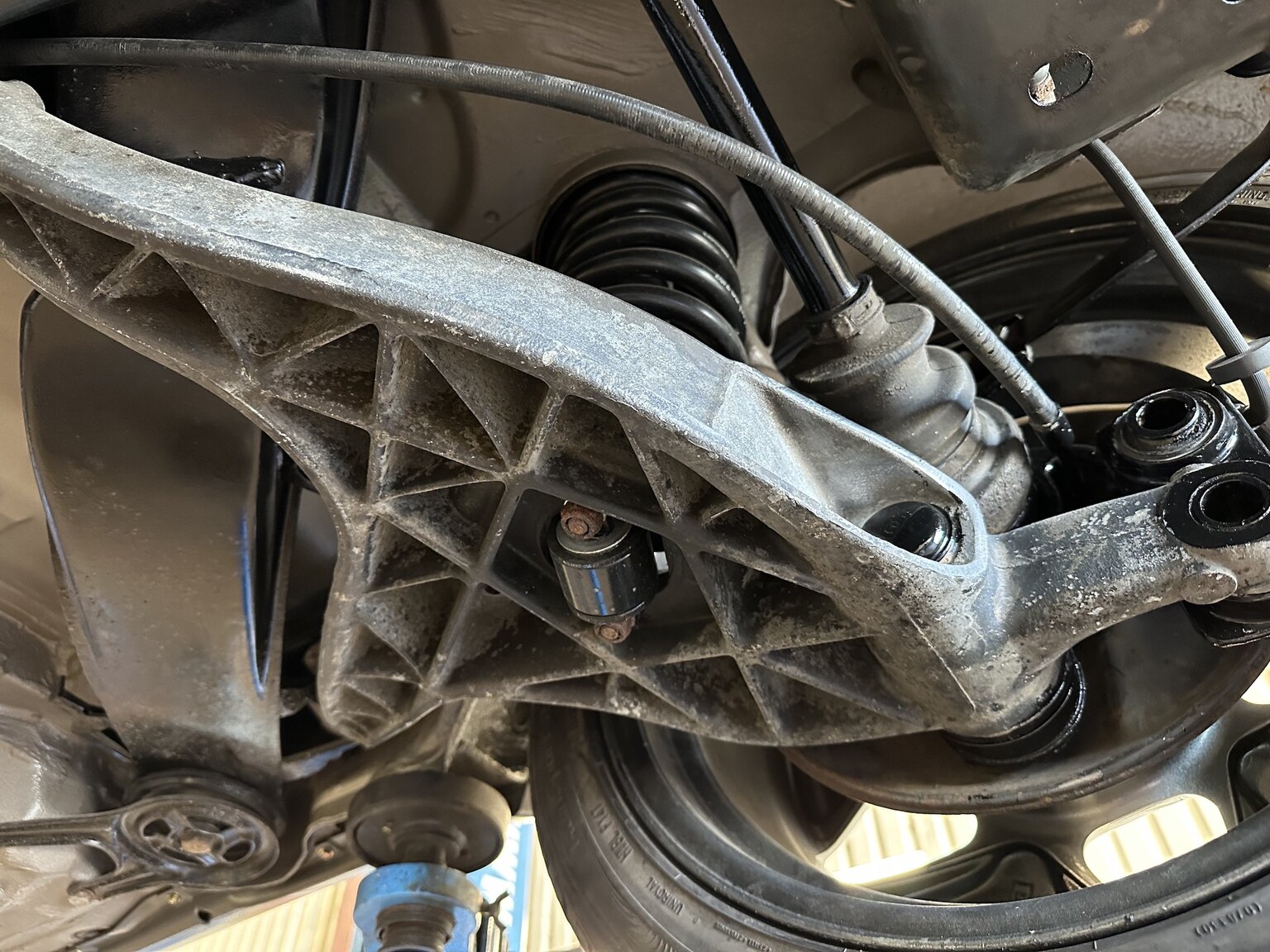 Image of 1986 Mercedes-Benz 500 SEC mechanics (46)