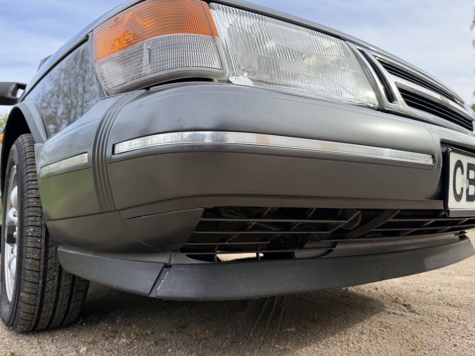 Exterior image of 1987 SAAB 900 Cabriolet 2.0 Turbo T16