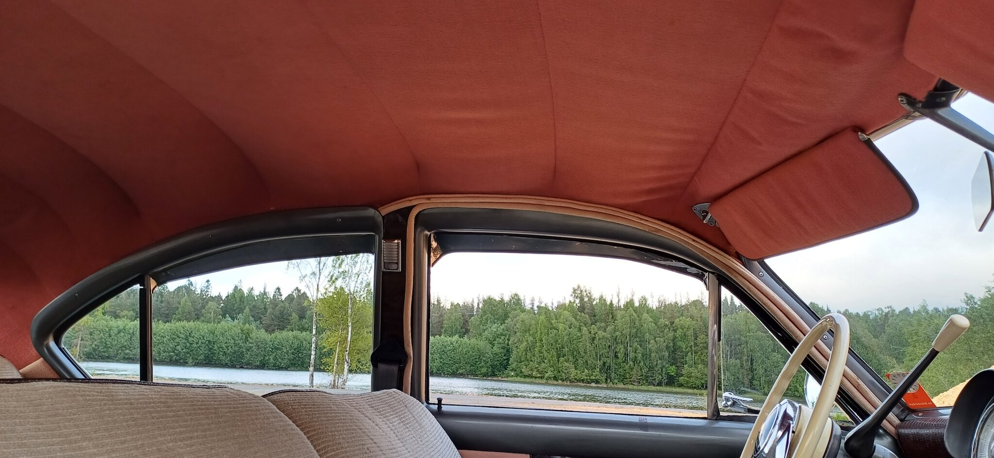 Innenraumfoto von 1953 Kaiser Deluxe Club 2-door