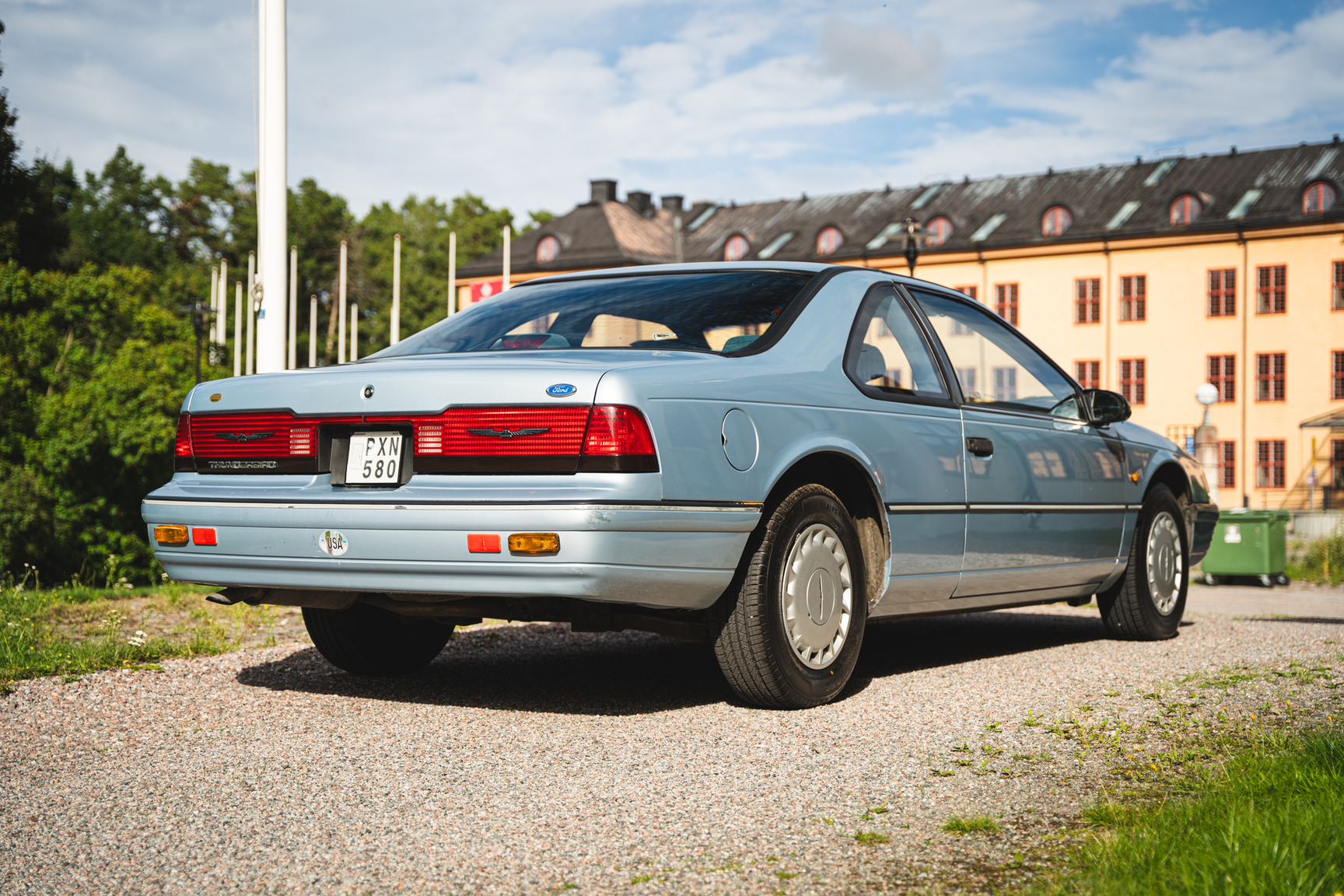 Exteriörbild på 1991 Ford Thunderbird