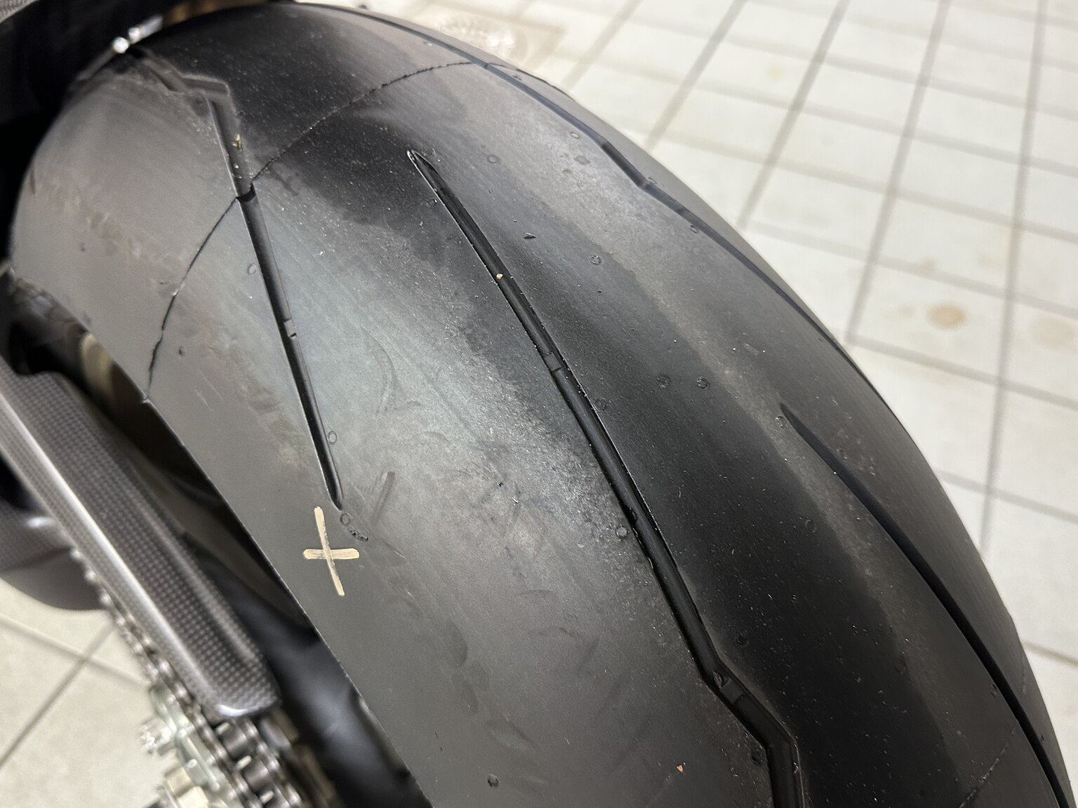 Aussenfoto 2020 Ducati Panigale V4 25° Anniversario (25)