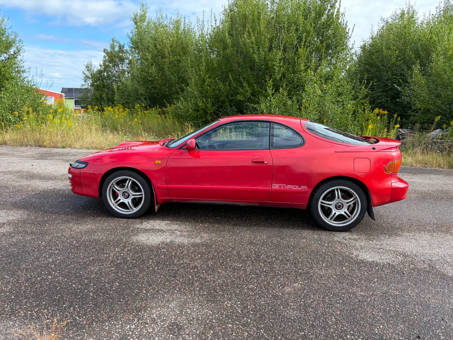 Exterior image of 1991 Toyota Celica GT-Four ST185 (4)
