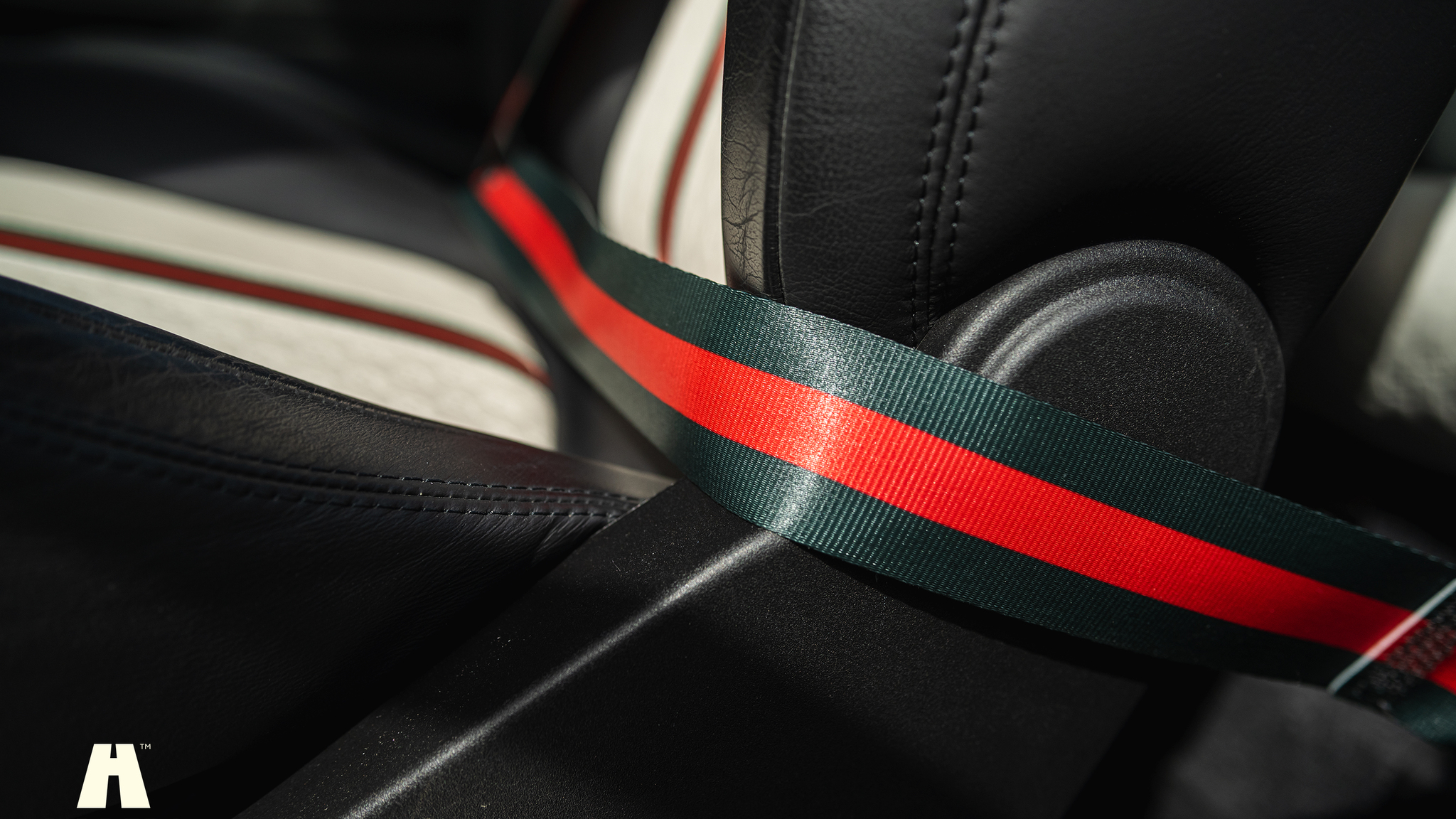 Interior image of 2012 FIAT 500 GUCCI