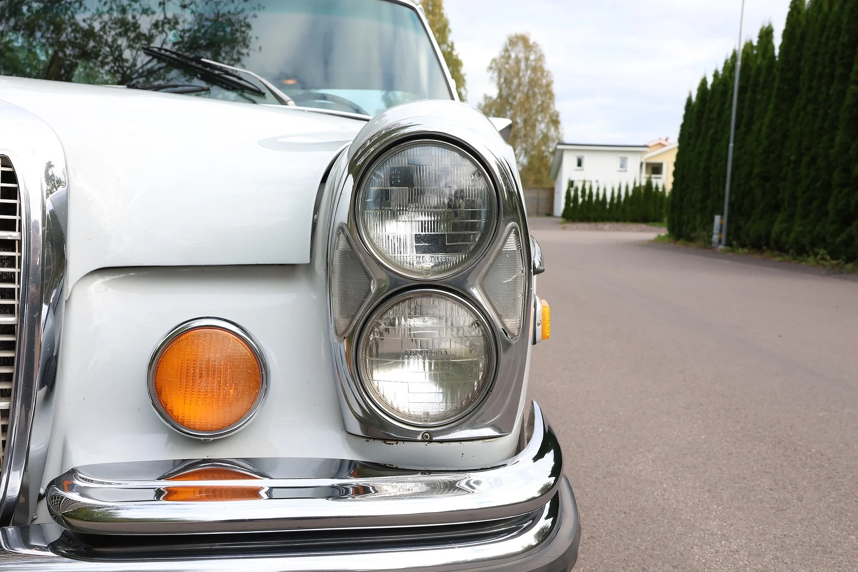 Aussenfoto 1972 Mercedes-Benz 280 SE 4.5  (12)