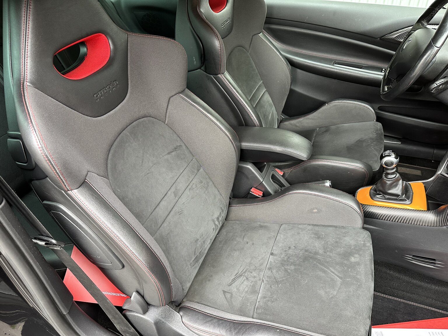 Interior image of 2012 Citroen DS3 Racing  (28)