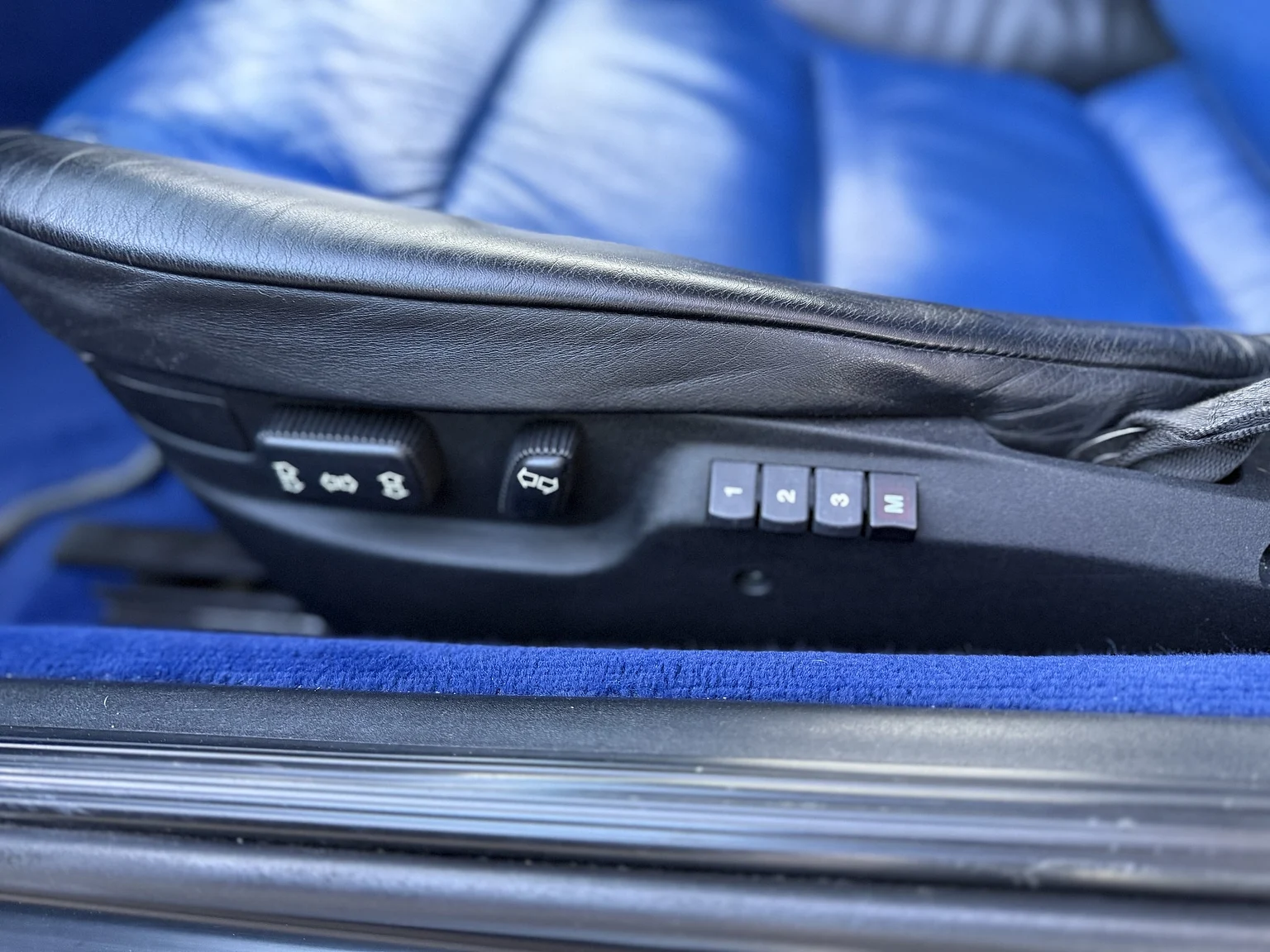 Interiörbild 1992 BMW 850iA - No Reserve (12)