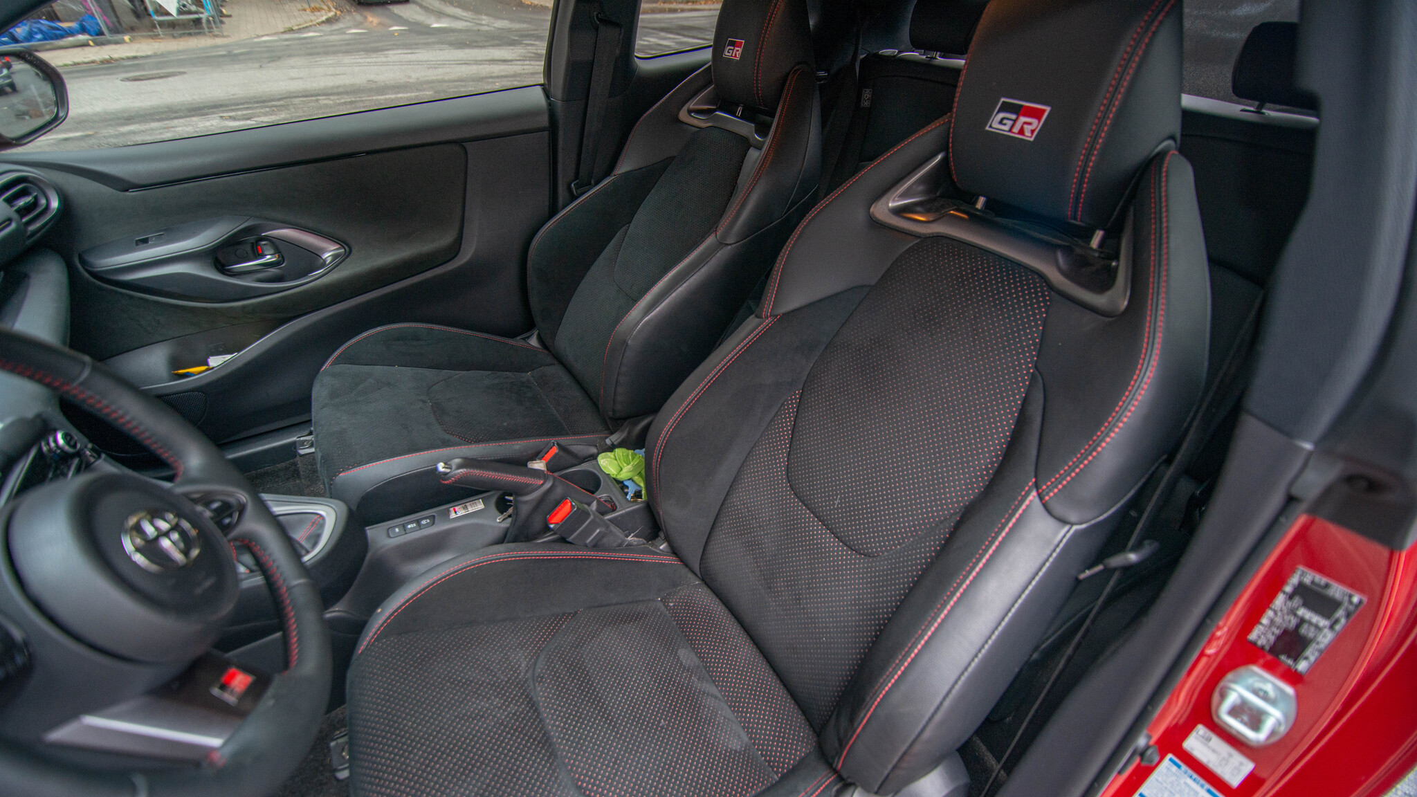 Interiörbild 2021 Toyota GR Yaris 