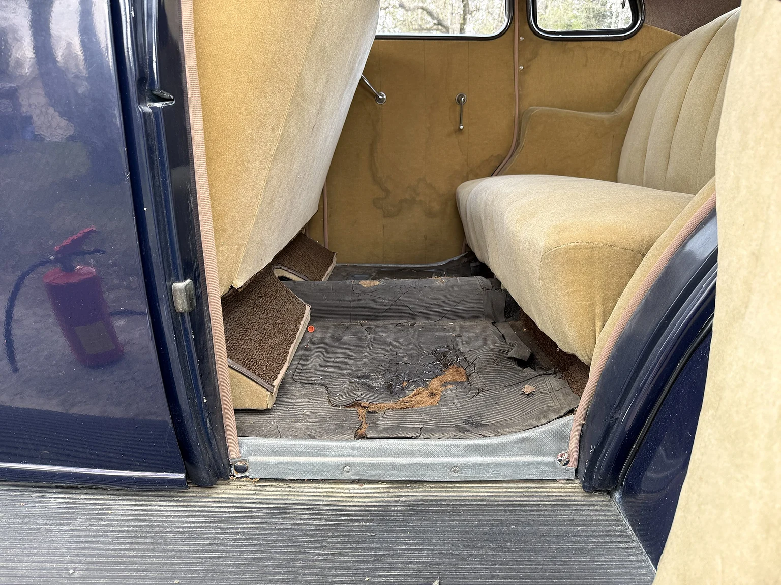 Innenraumfoto von 1936 Ford 214A Fordor (58)