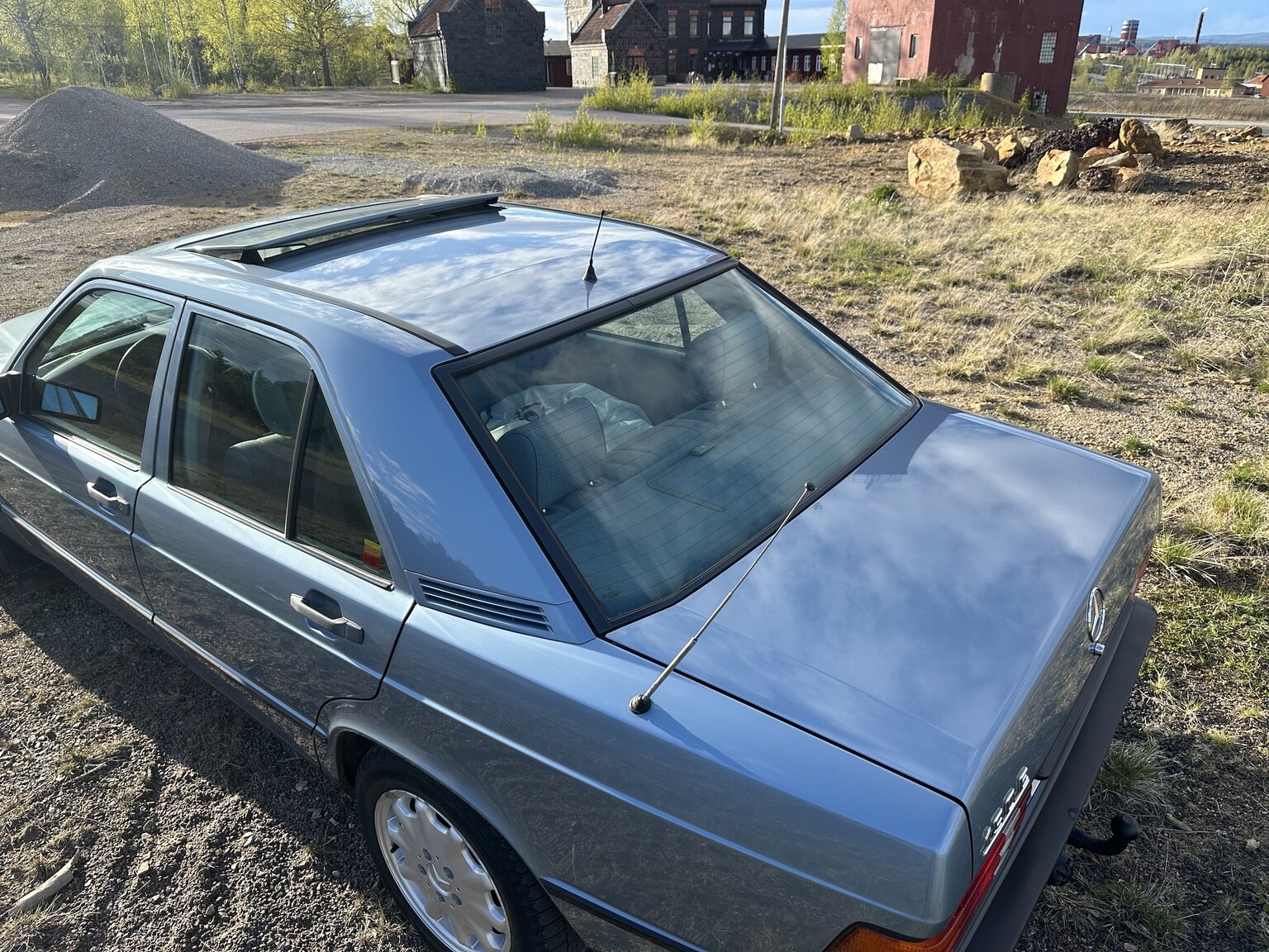 Exterior image of 1988 Mercedes-Benz 190 E