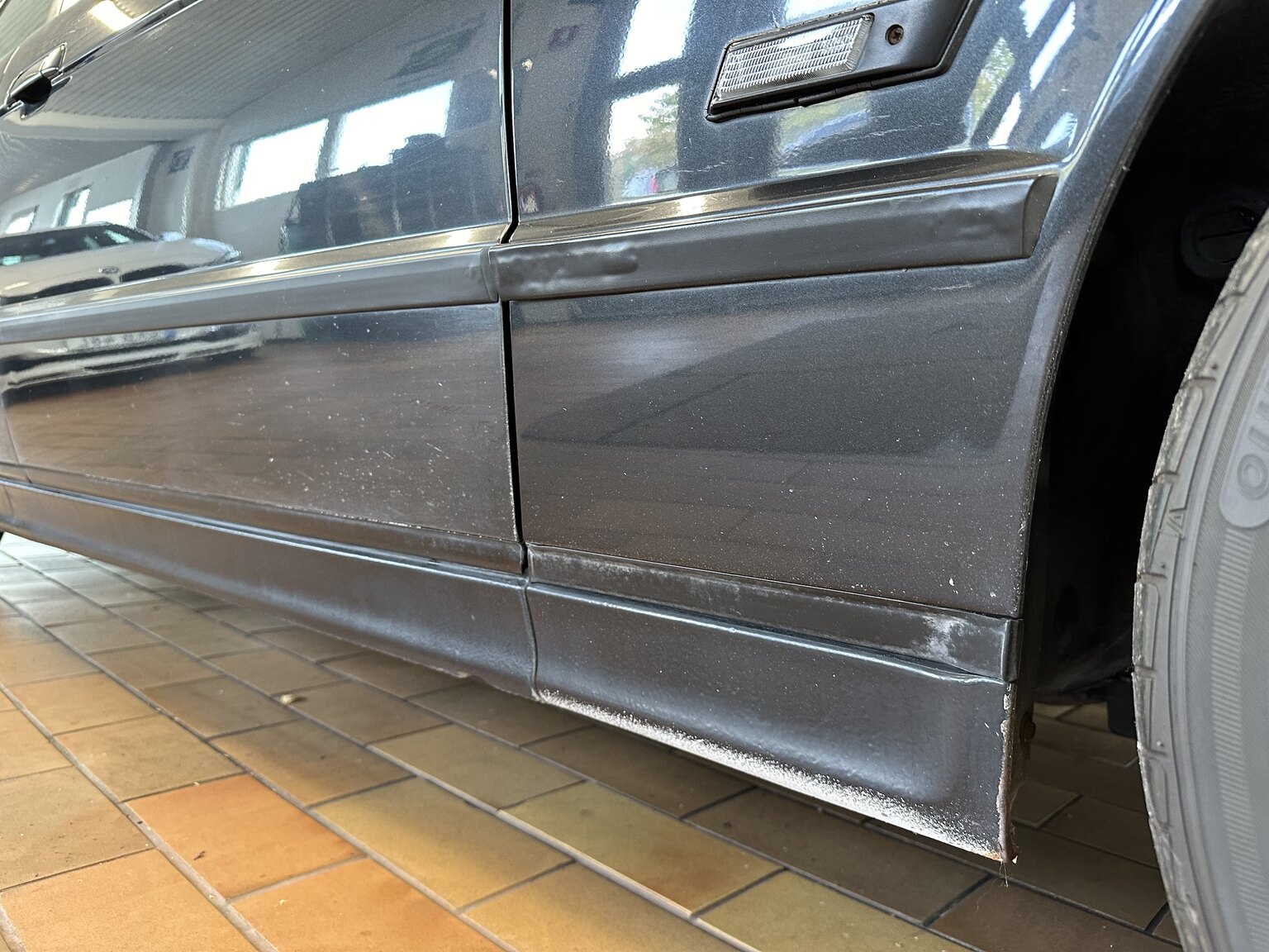 Exterior image of 1991 ALPINA BMW ALPINA B10 BI-TURBO