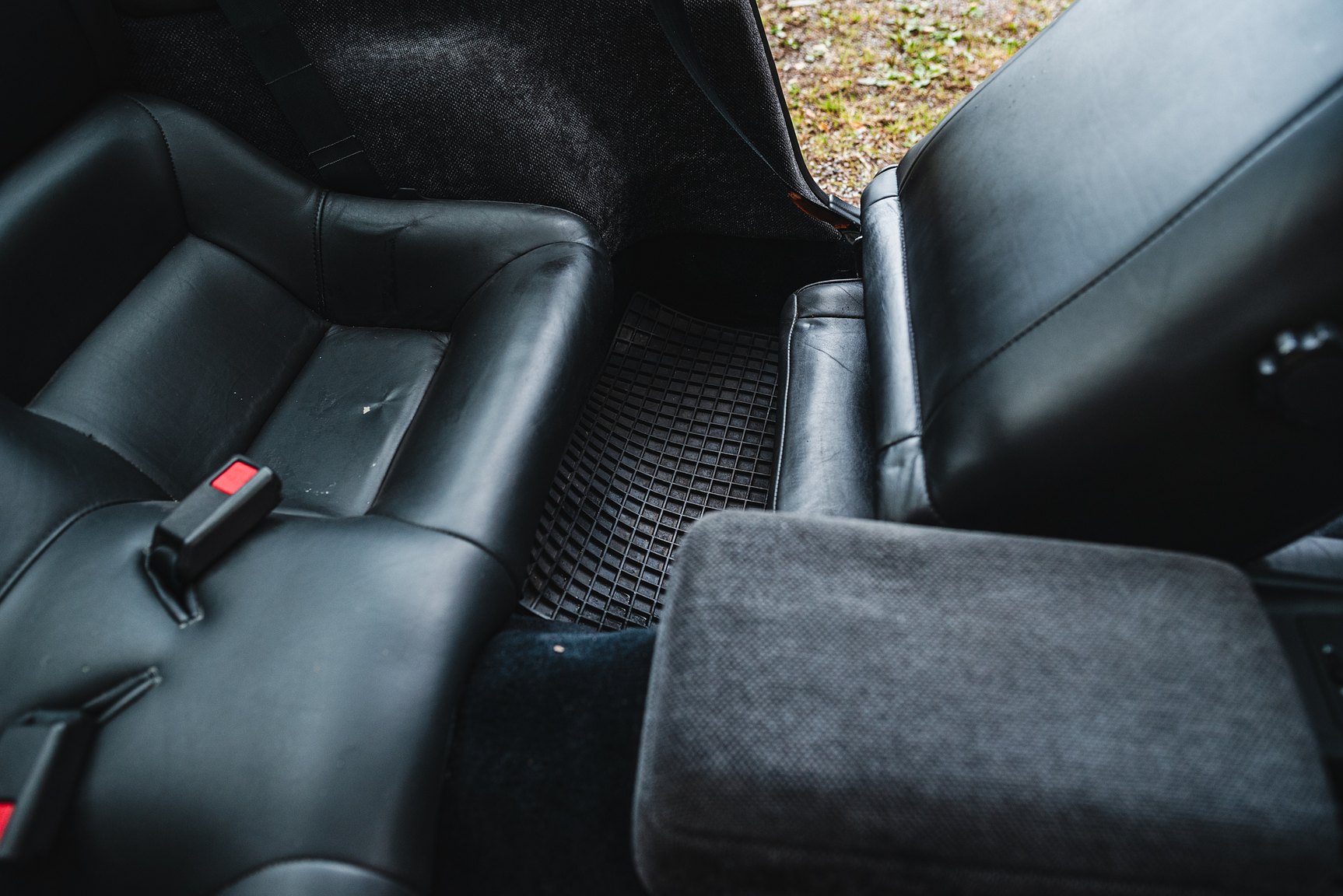 Interior image of 1991 Nissan 300ZX Twin Turbo V6 Z32