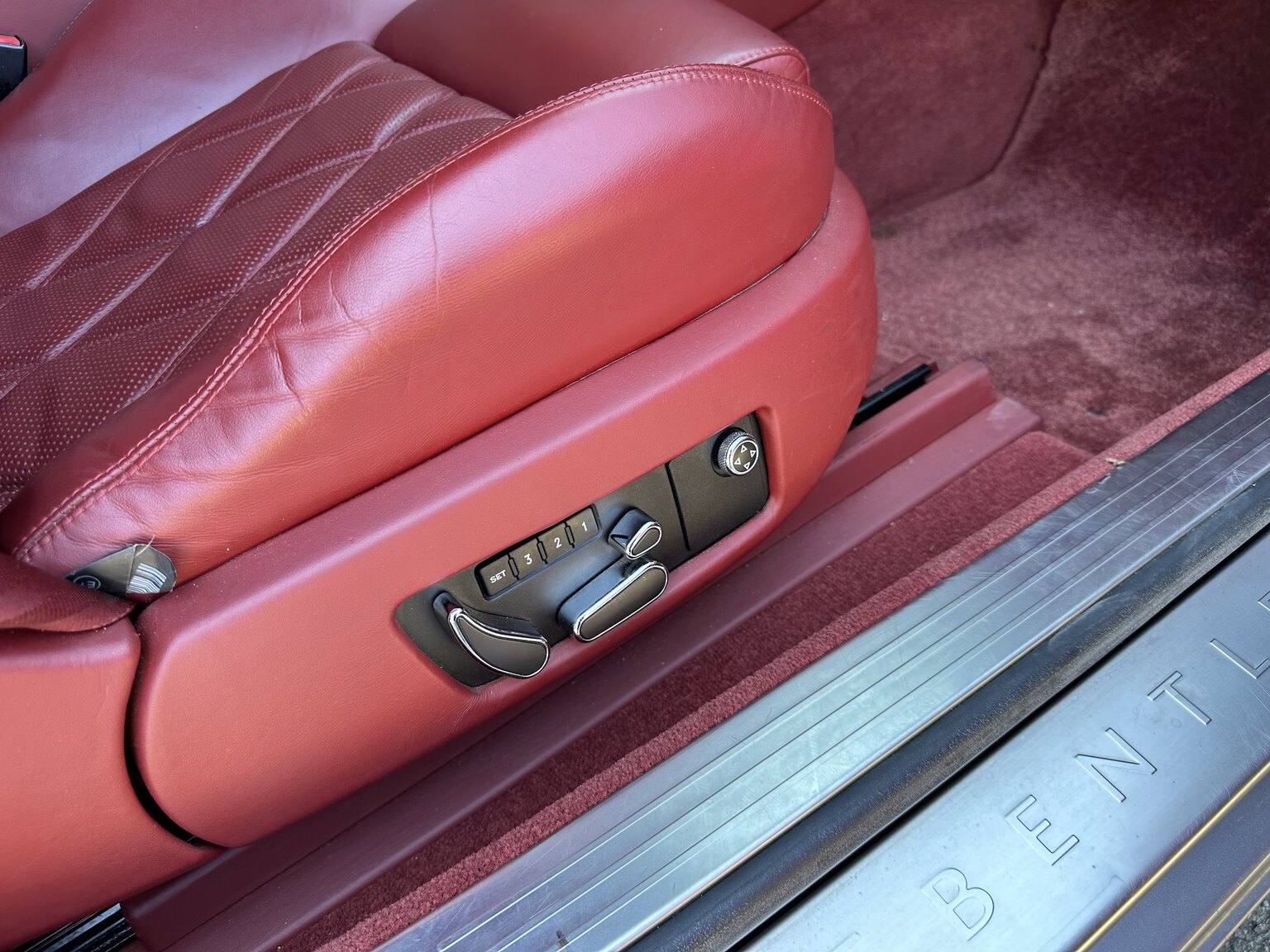 Interiörbild 2005 Bentley Continental GT