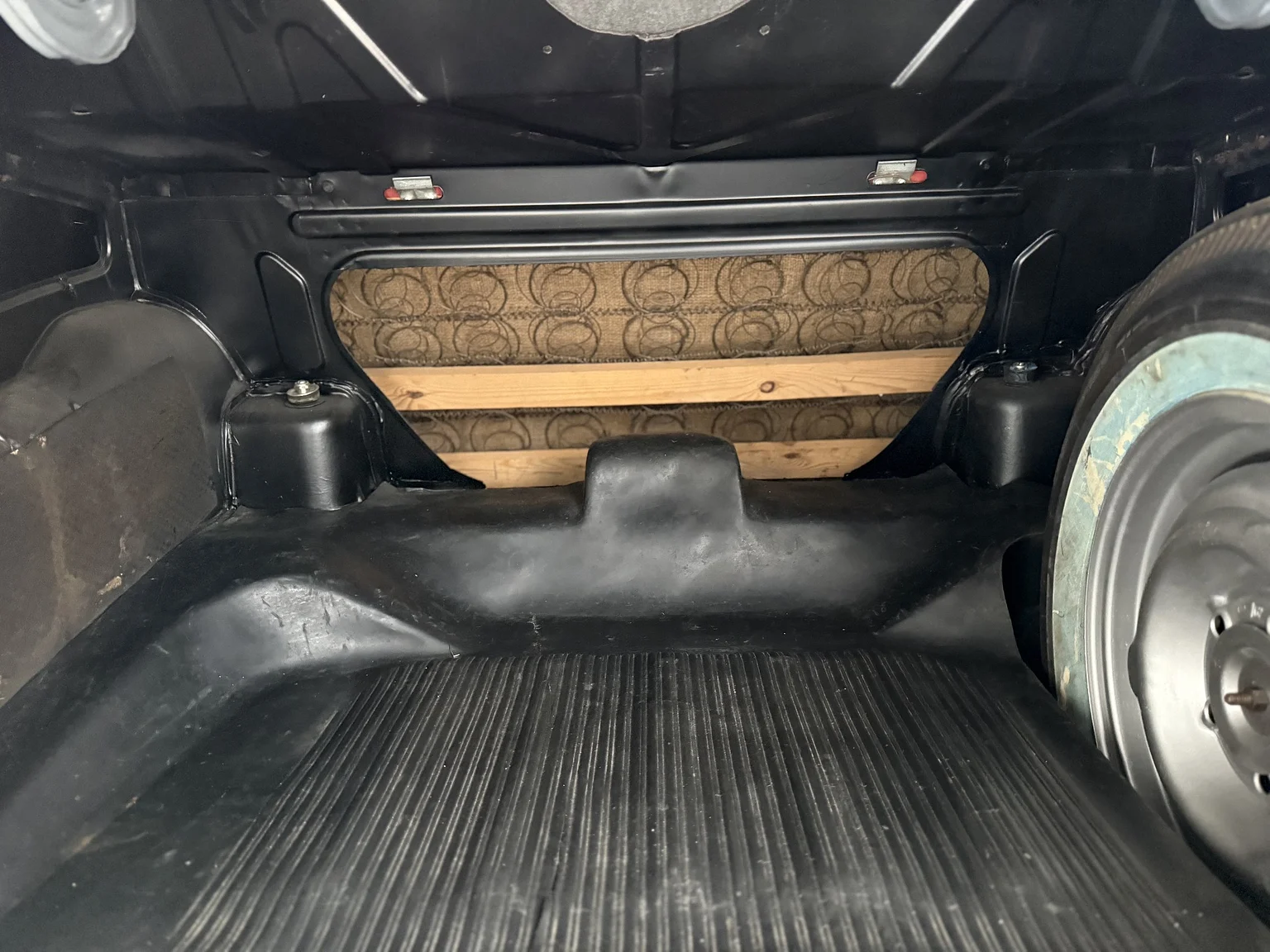 Interior image of 1964 Volvo PV544E Sport (32)