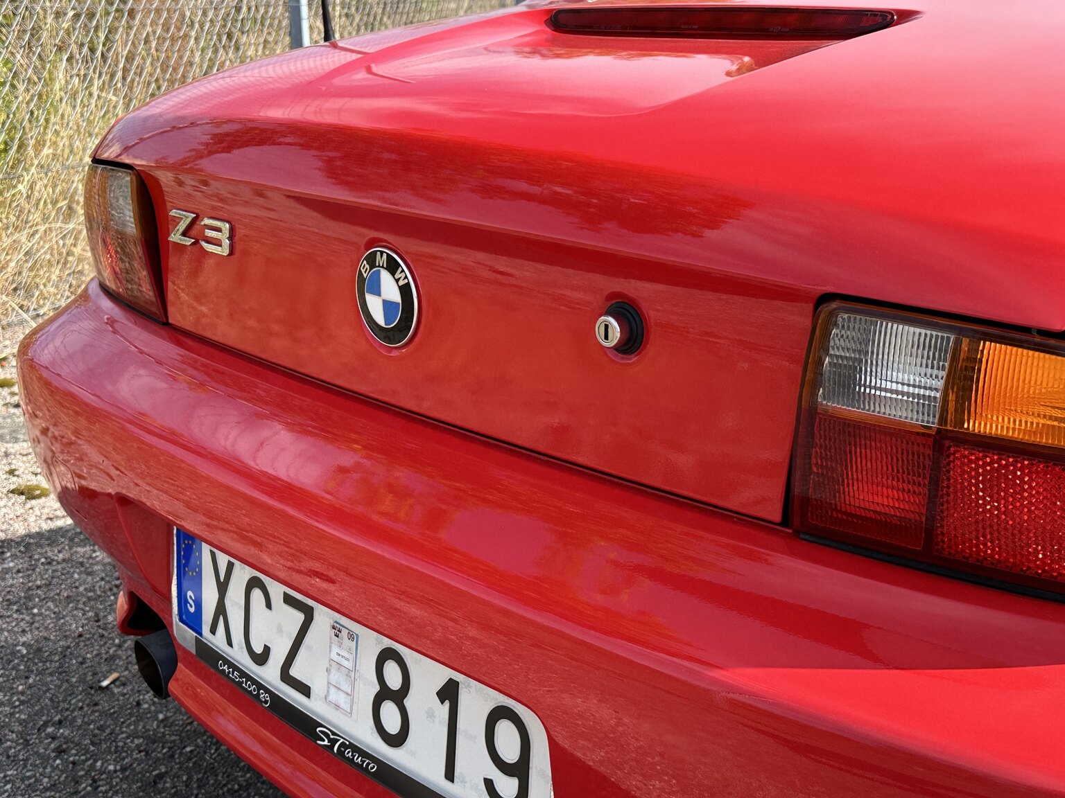 Exterior image of 1997 BMW Z3 Roadster
